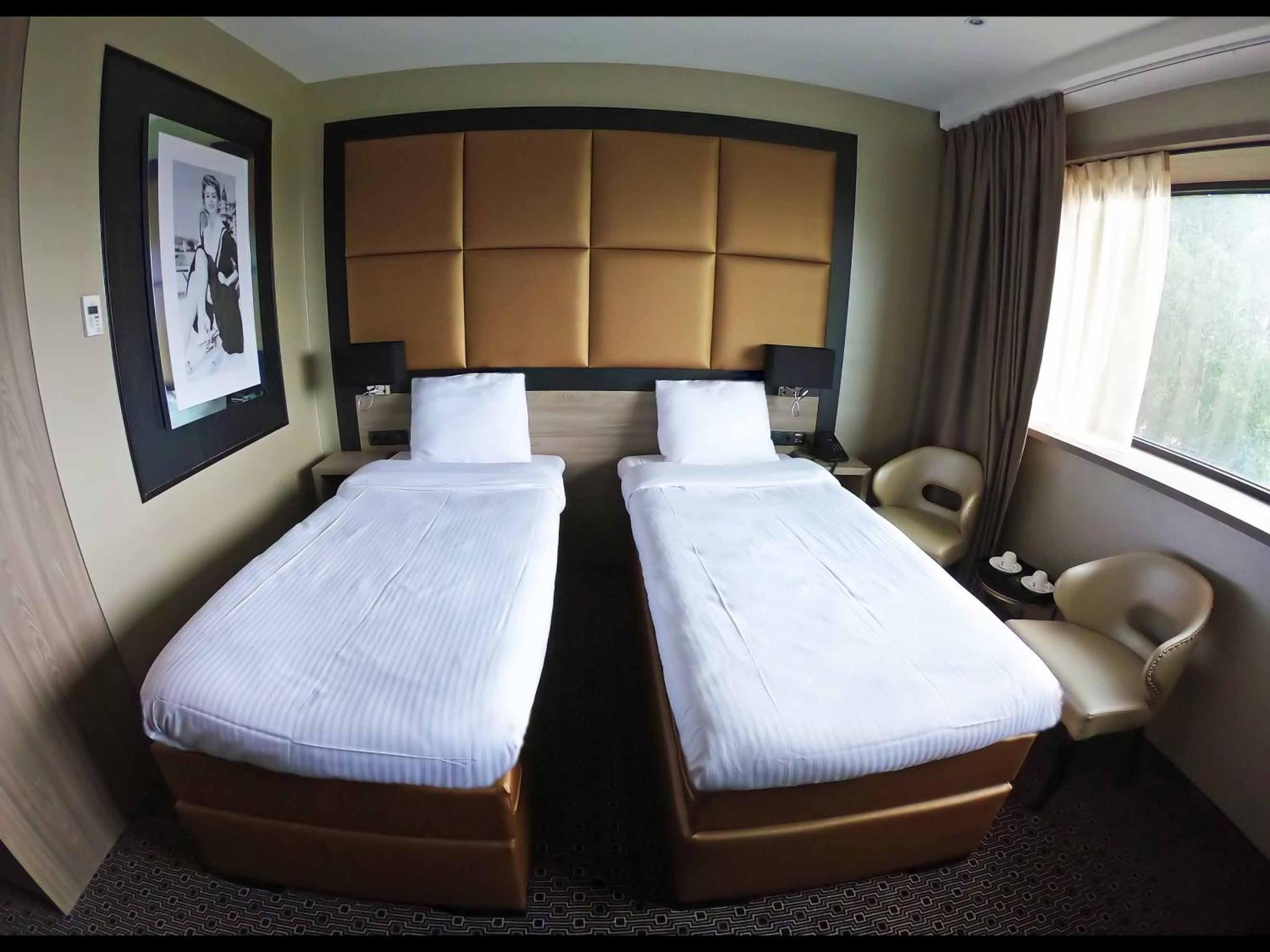 Twin Room - Photo 1