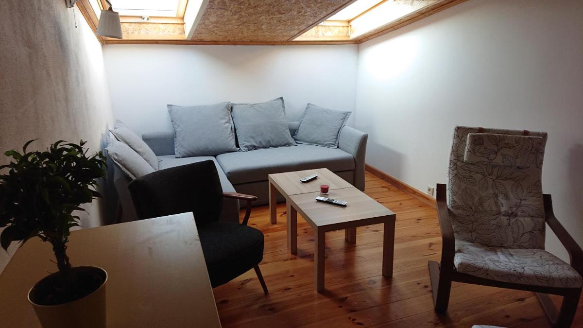 One-Bedroom Apartment - Photo 1