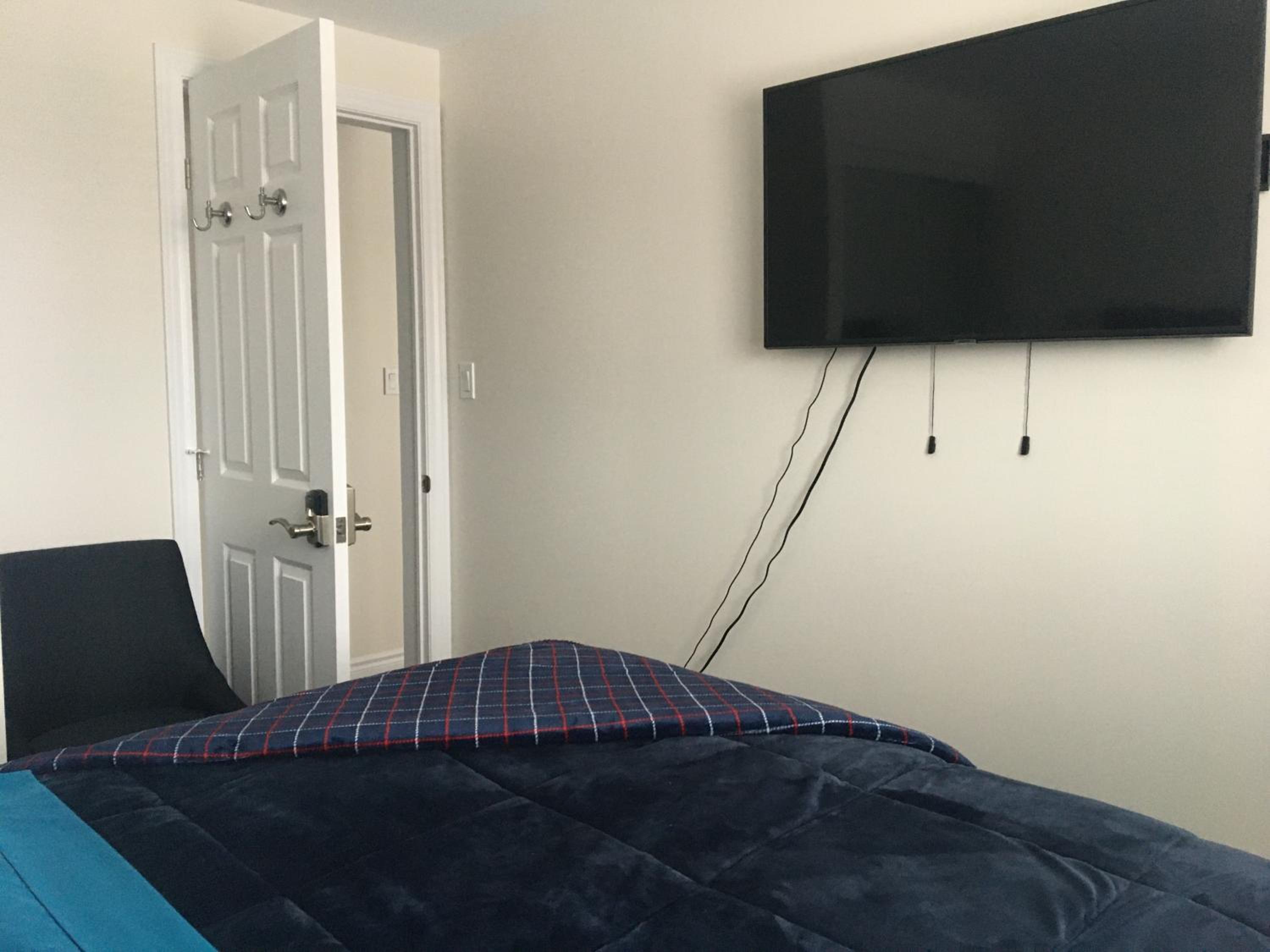 Standard Double Room with Shared Bathroom