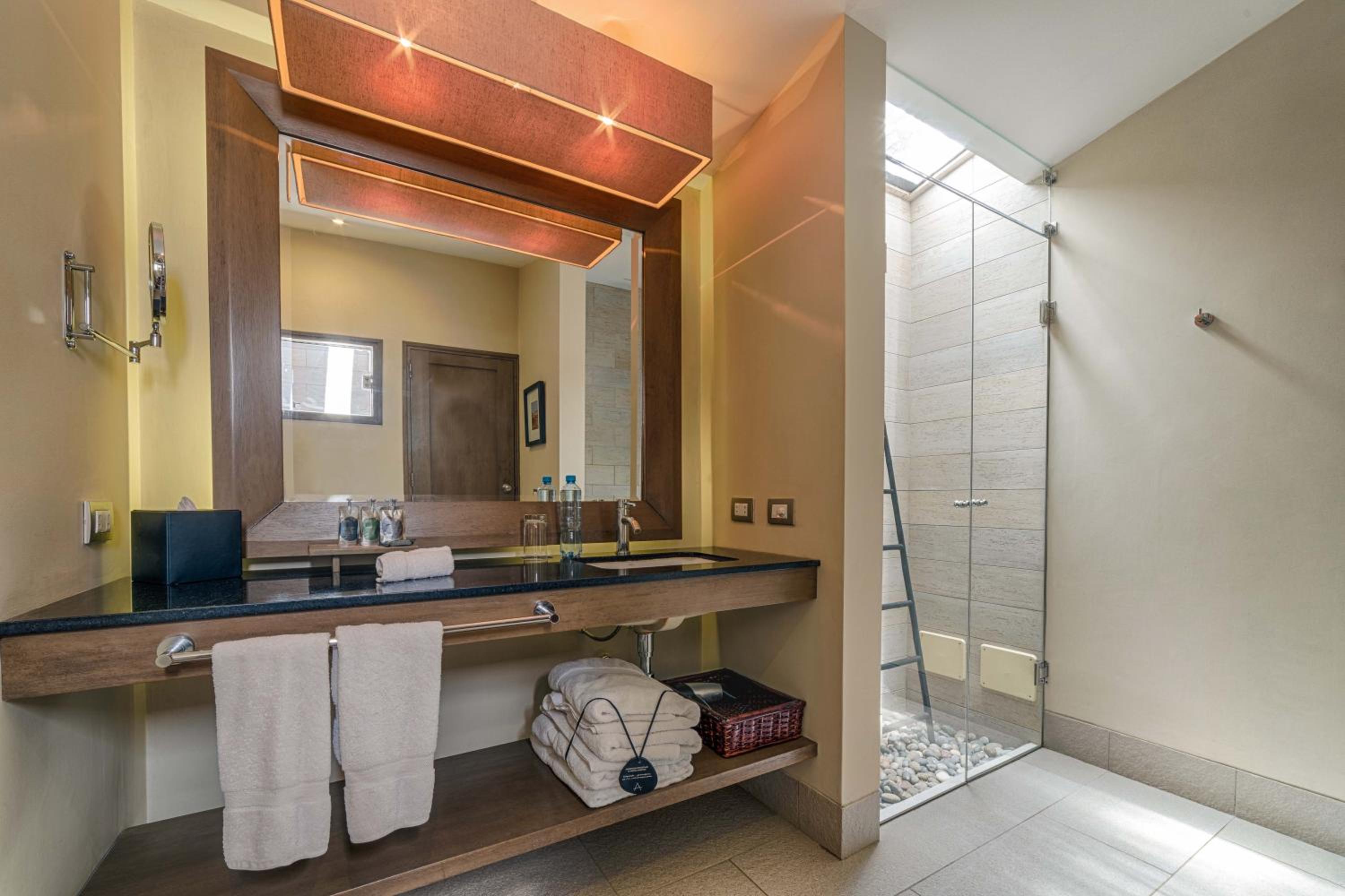 Double or Twin Room with Garden View photo 2