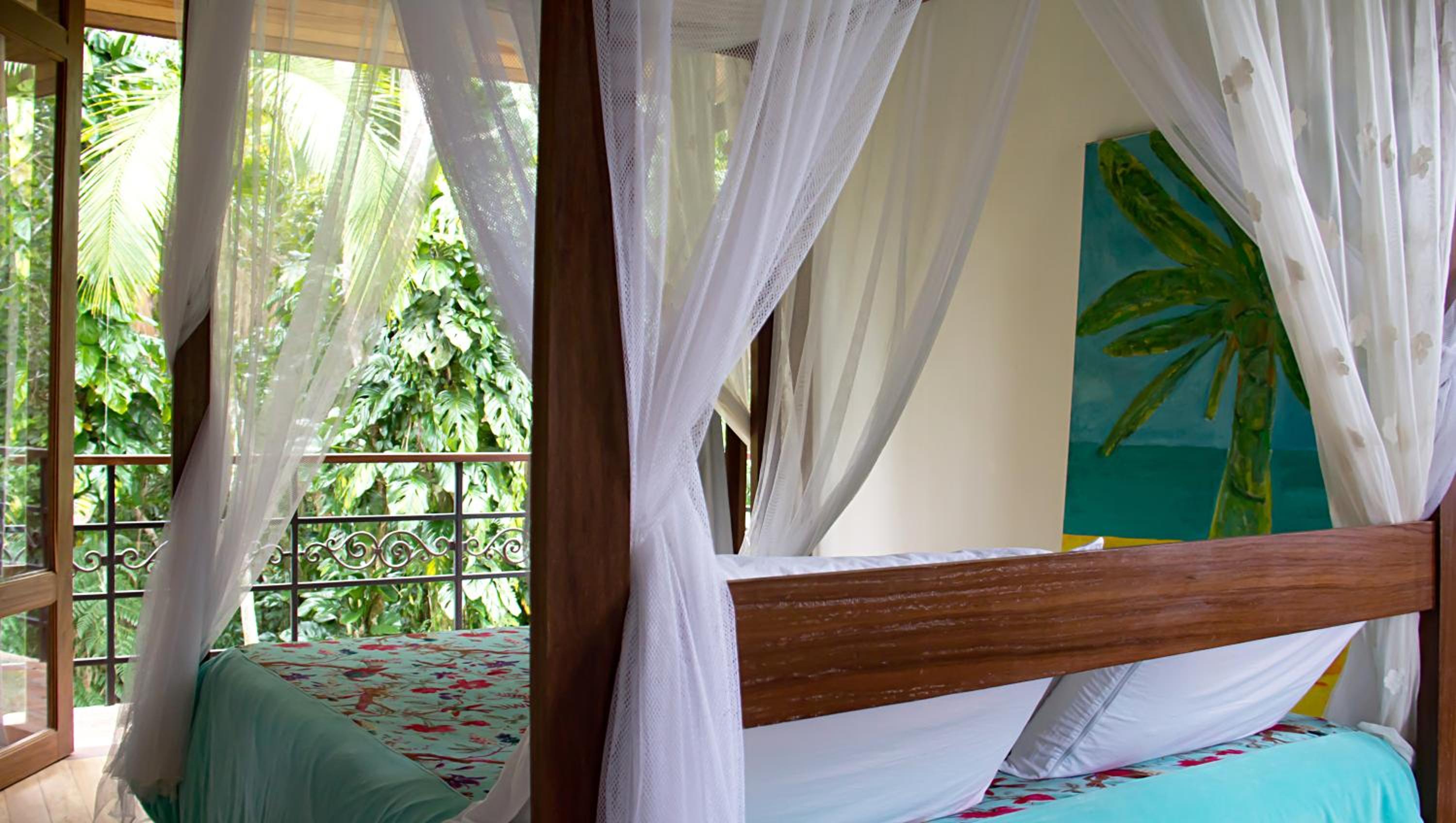 Deluxe Suite with Spa Bath
