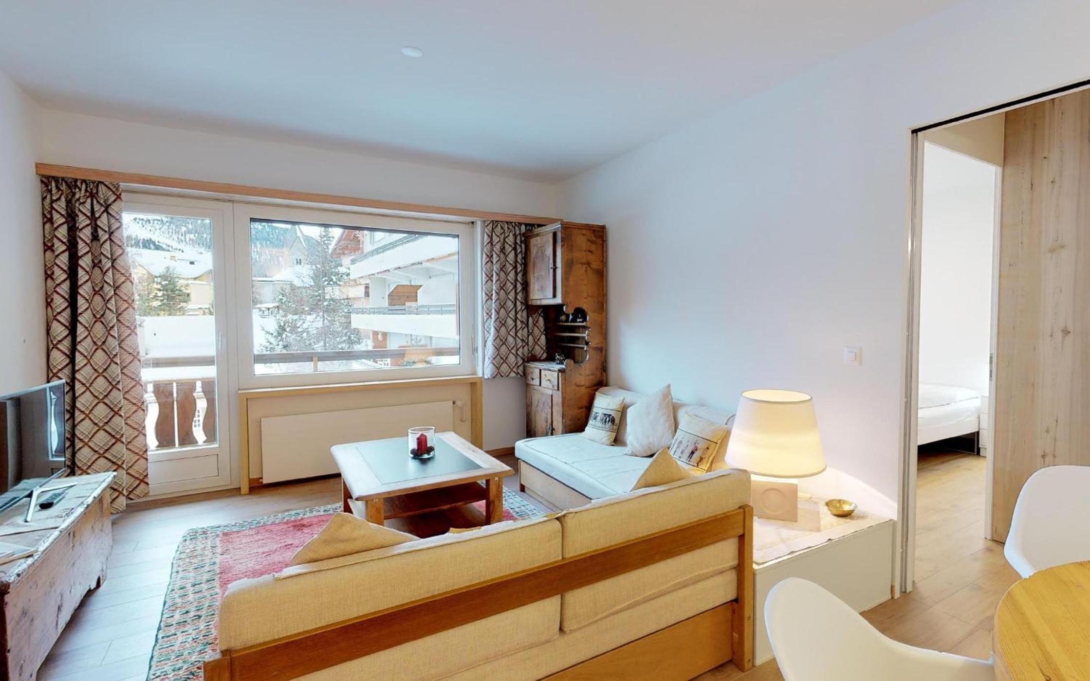 Apartment with Lake View photo 2