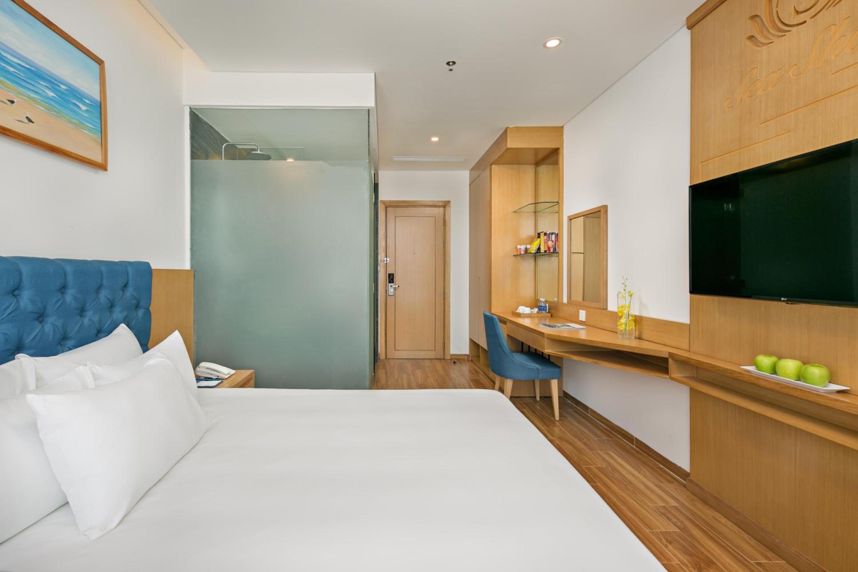 King Suite with Ocean View photo 3