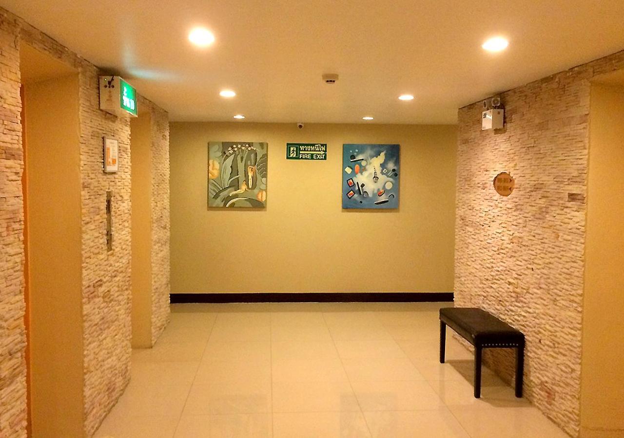 One-Bedroom Apartment - Photo 25