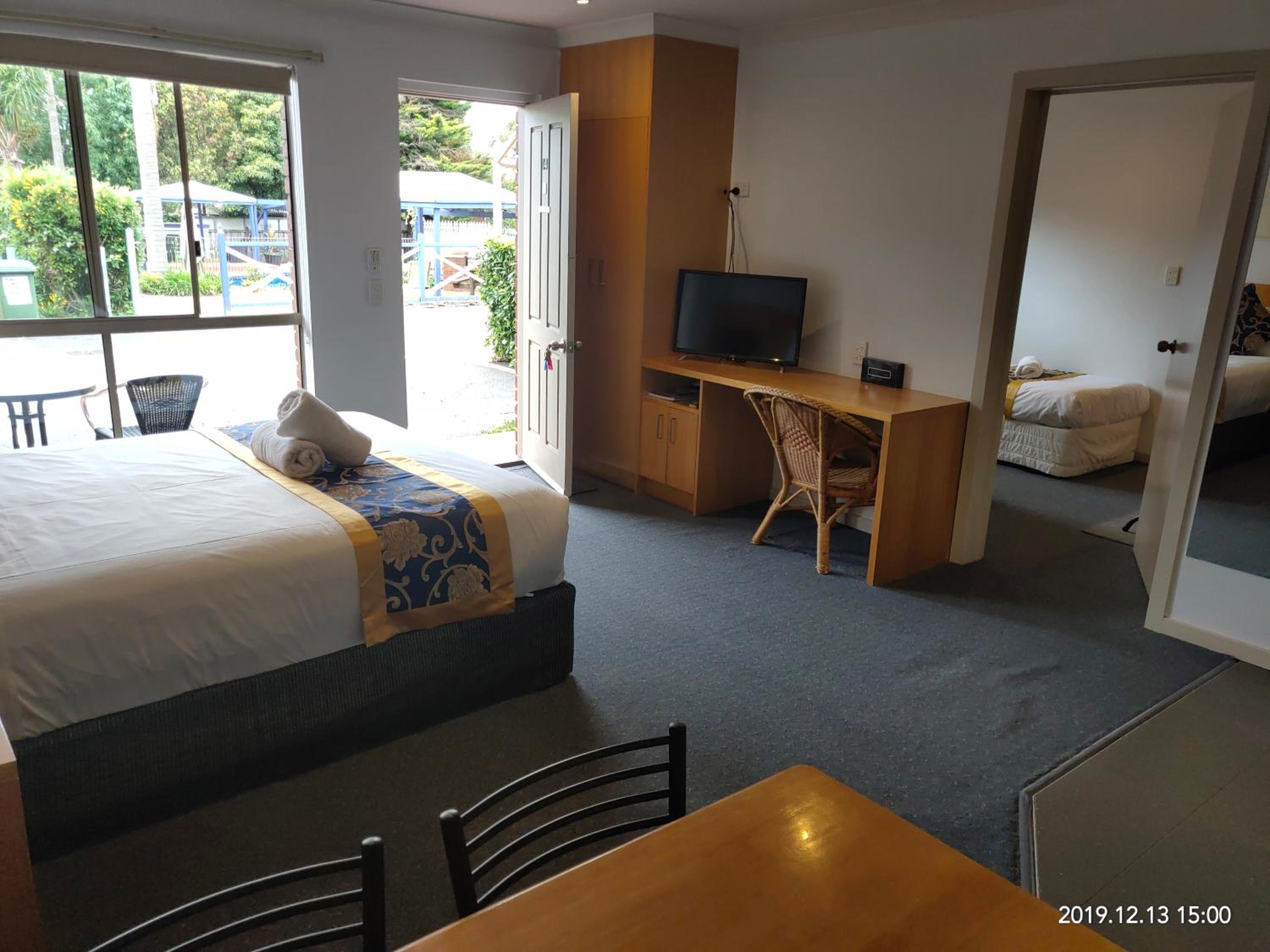 Luxury One-Bedroom Apartment with Spa Bath  - Photo 16