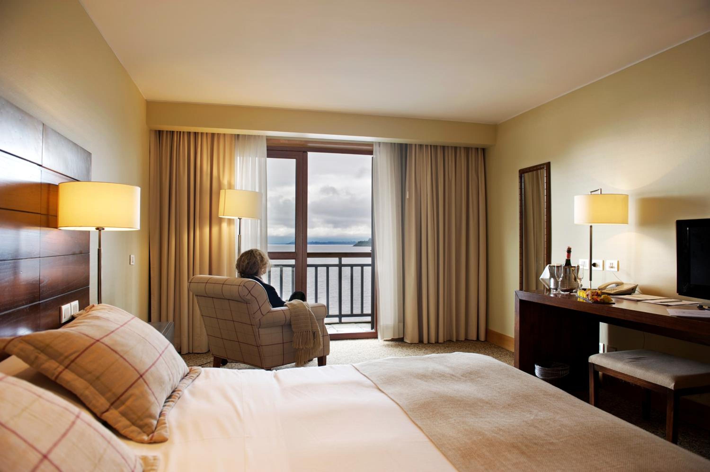 King Studio Suite with View - Non-Smoking - Photo 2