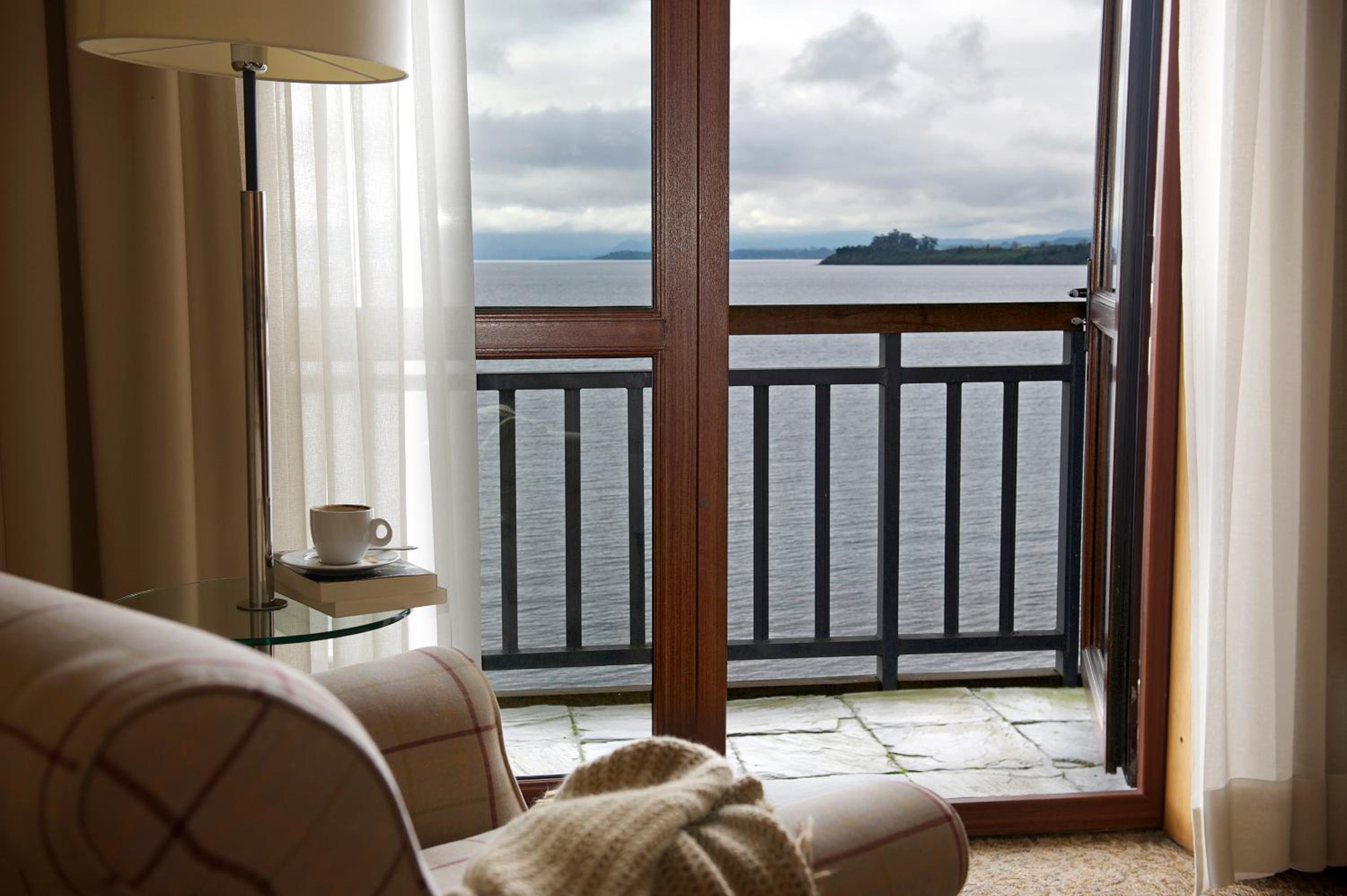 King Studio Suite with View - Non-Smoking - Photo 4
