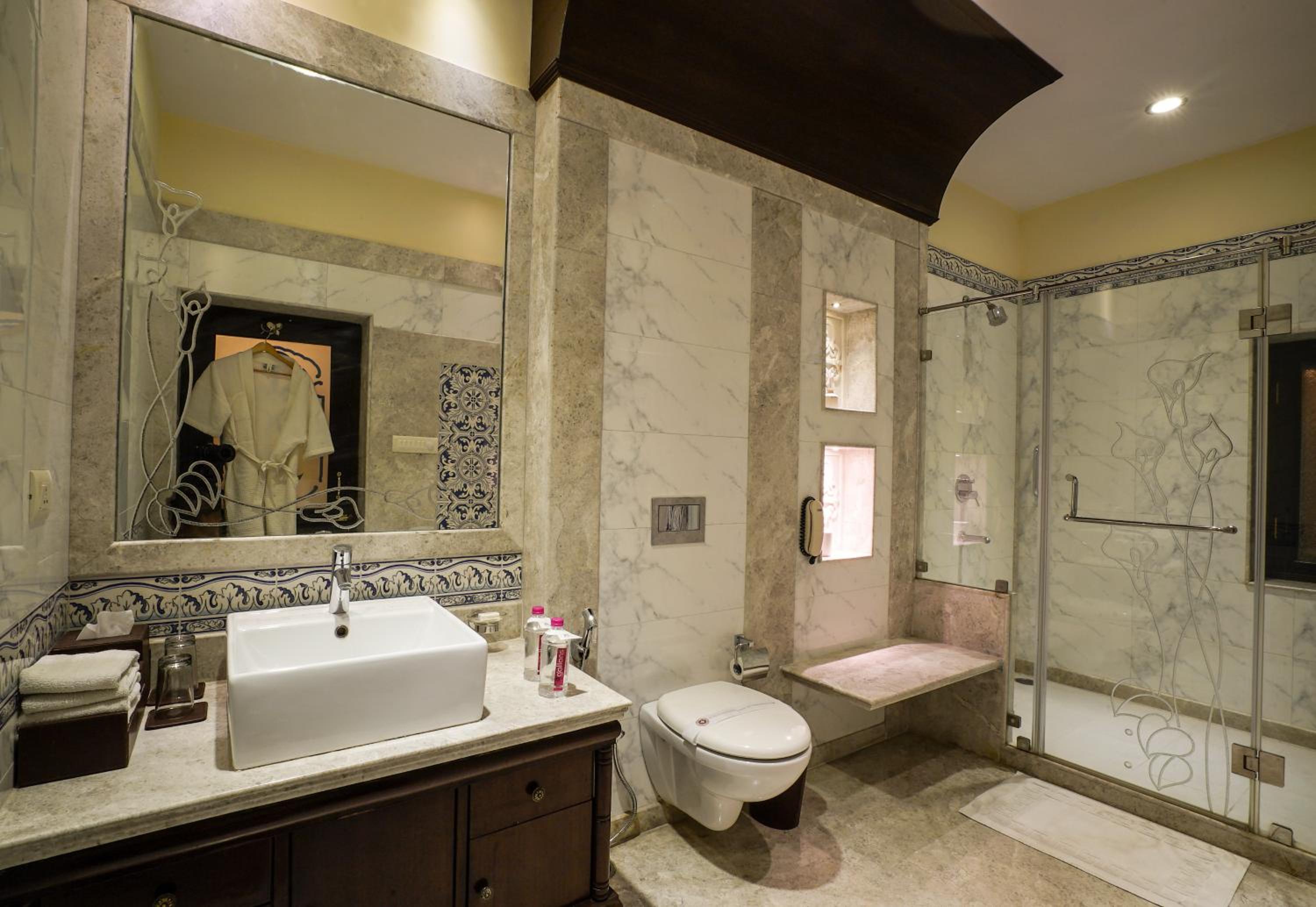 Shahpura Suite: 20% off on session of Spa, 10% off on food & beverage services, 15 % off On Laundry Shahpura Suite: 20% off on session of Spa, 10% off on food & beverage services, 15 % off On Laundry