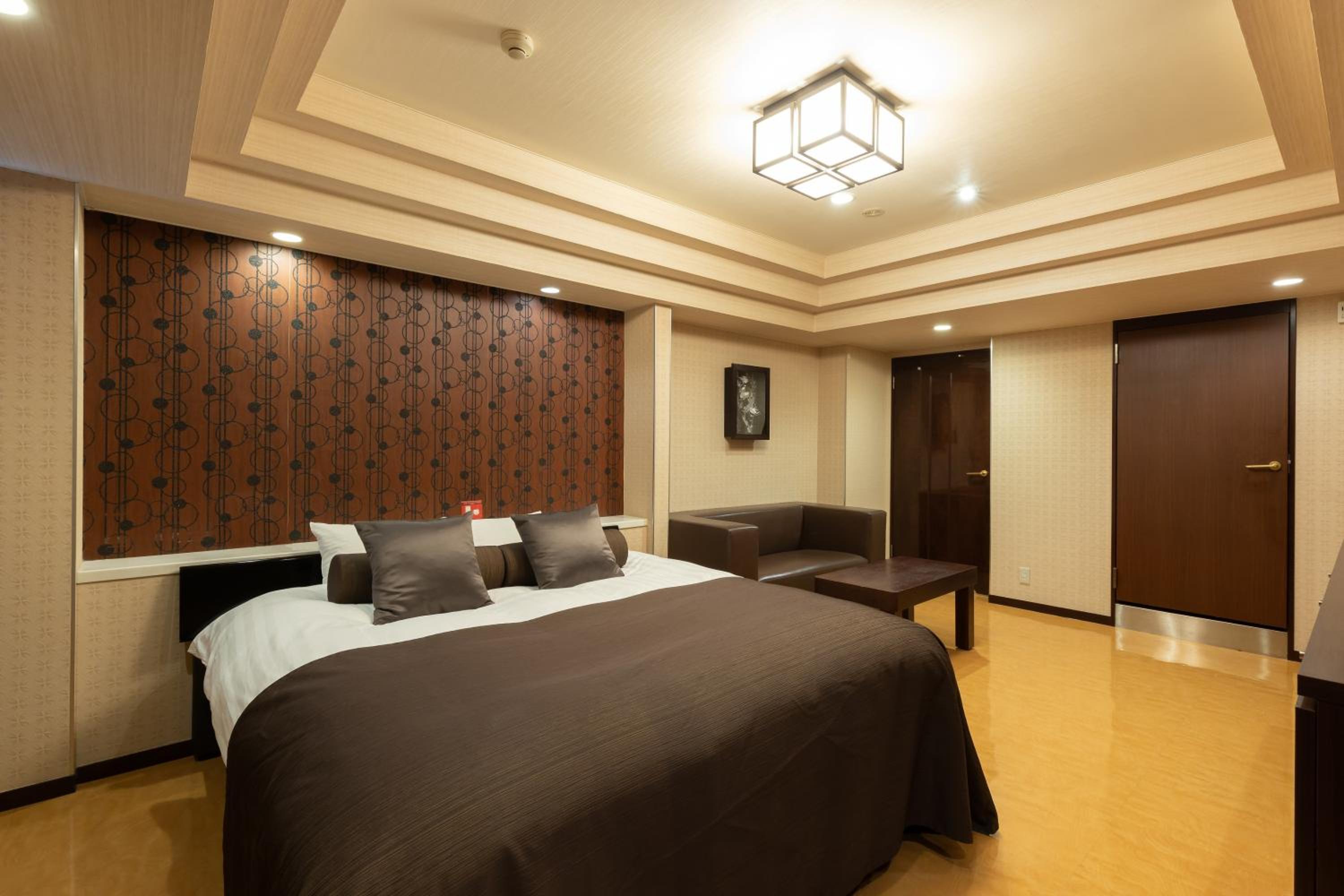 Double Room - Photo 5