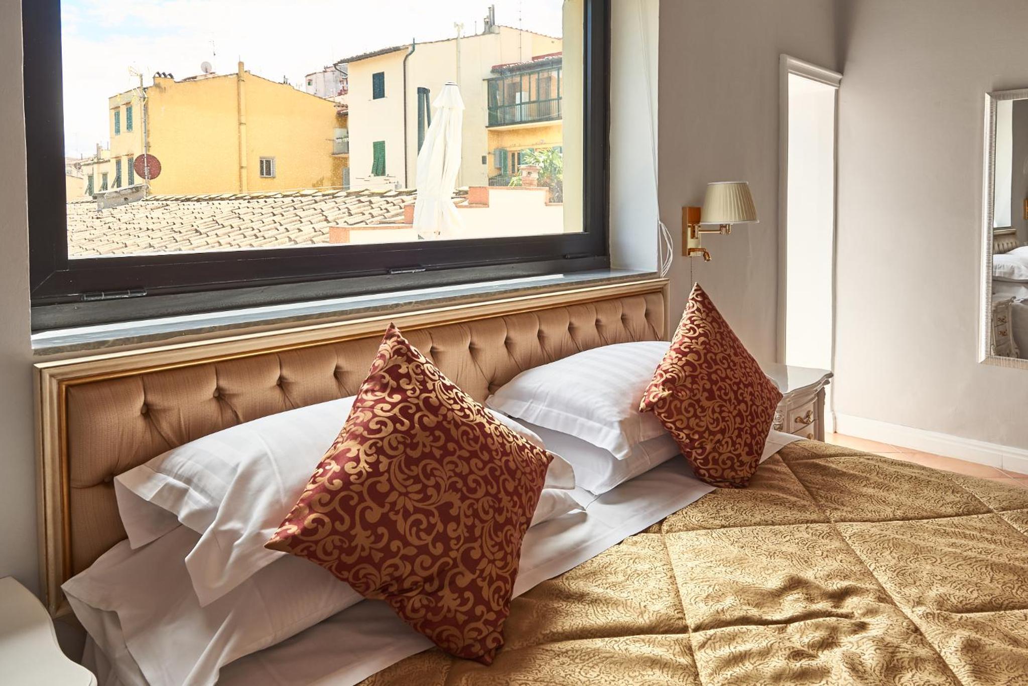 Deluxe Double Room with Terrace photo 2