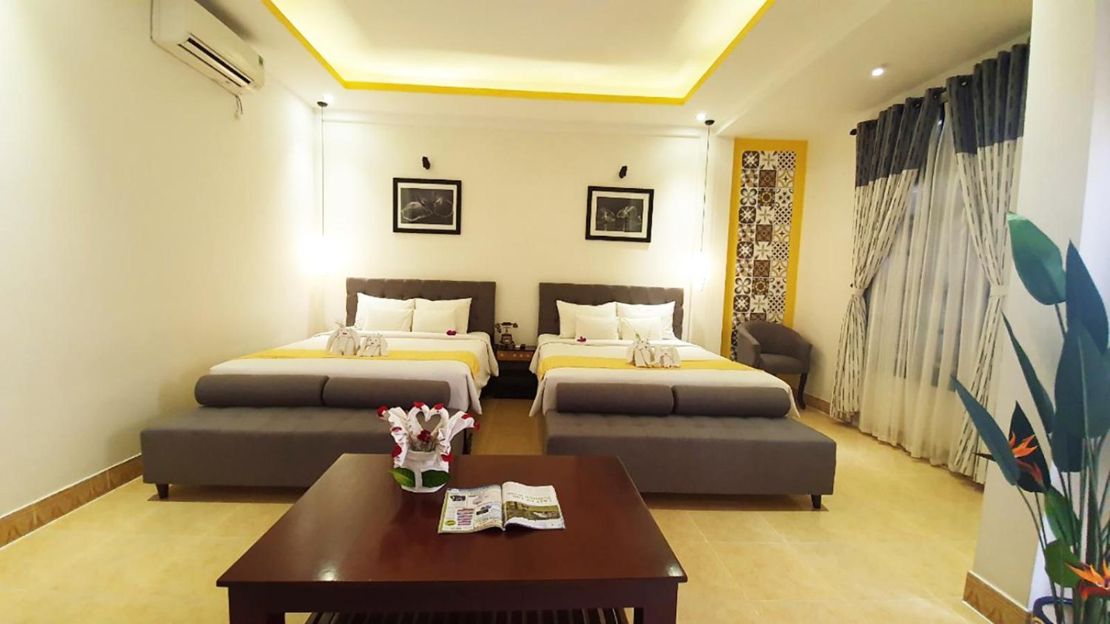 Family Room - Photo 7