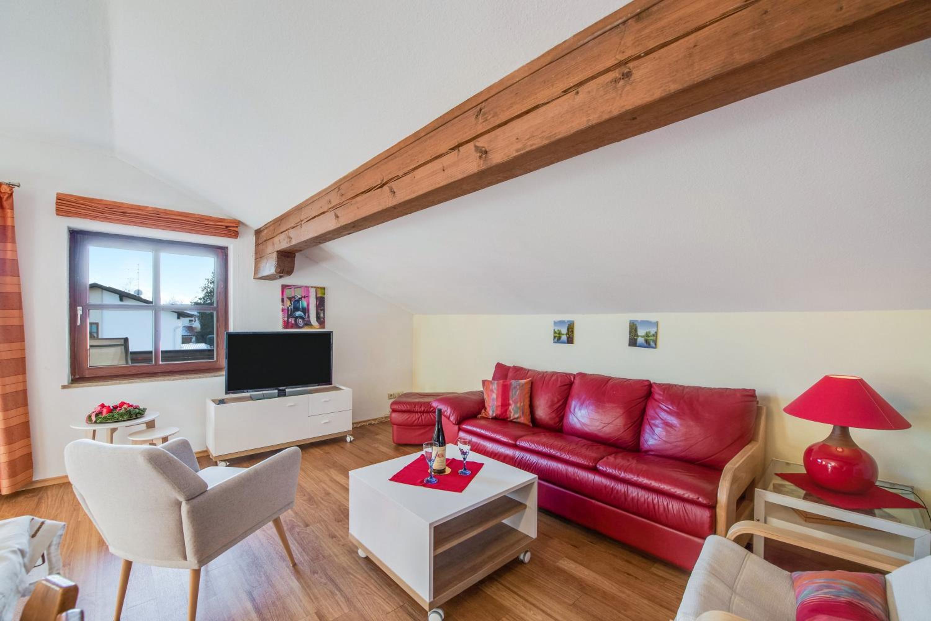 Two-Bedroom Deluxe Apartment with Garden View photo 1