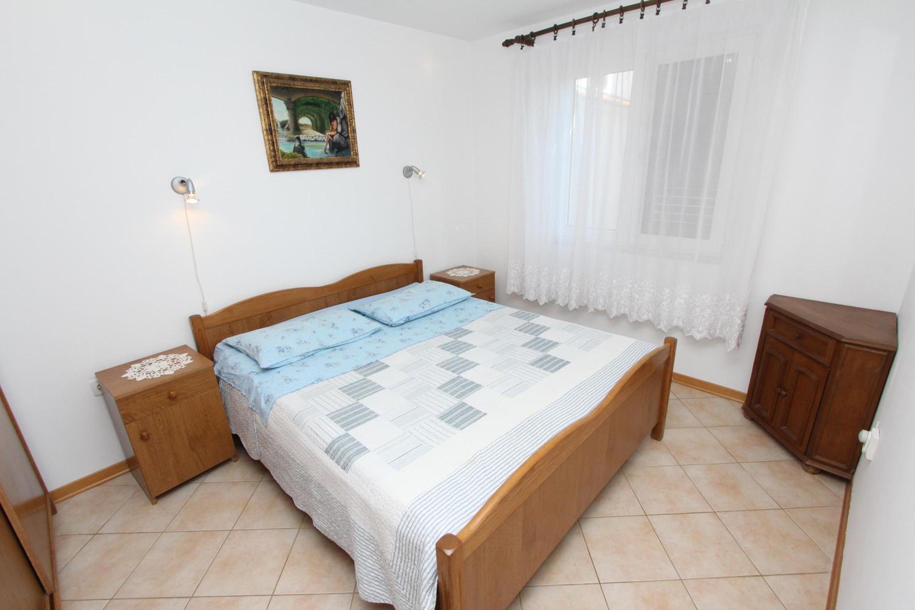 One-Bedroom Apartment 1st Floor