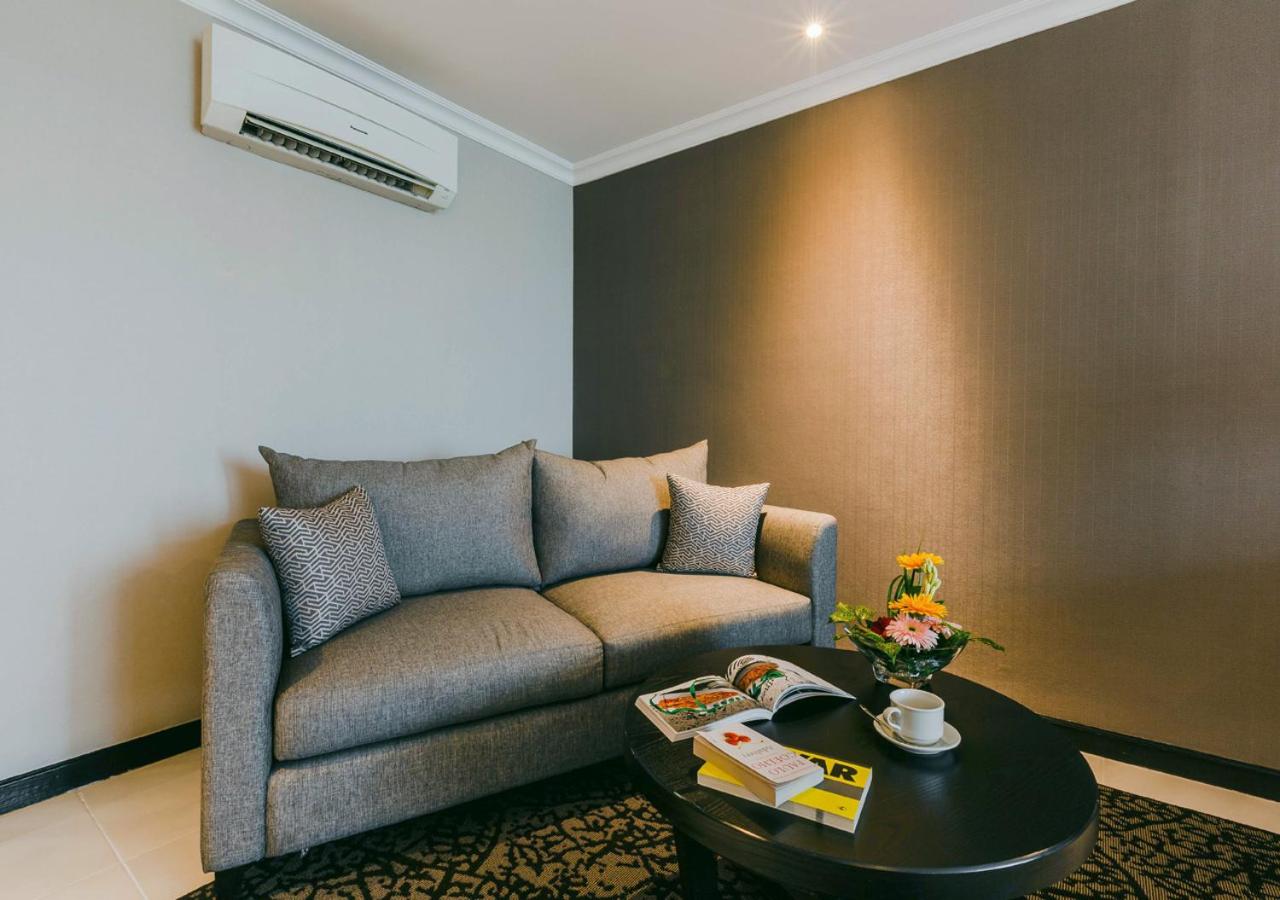 Studio Suite - Photo 2