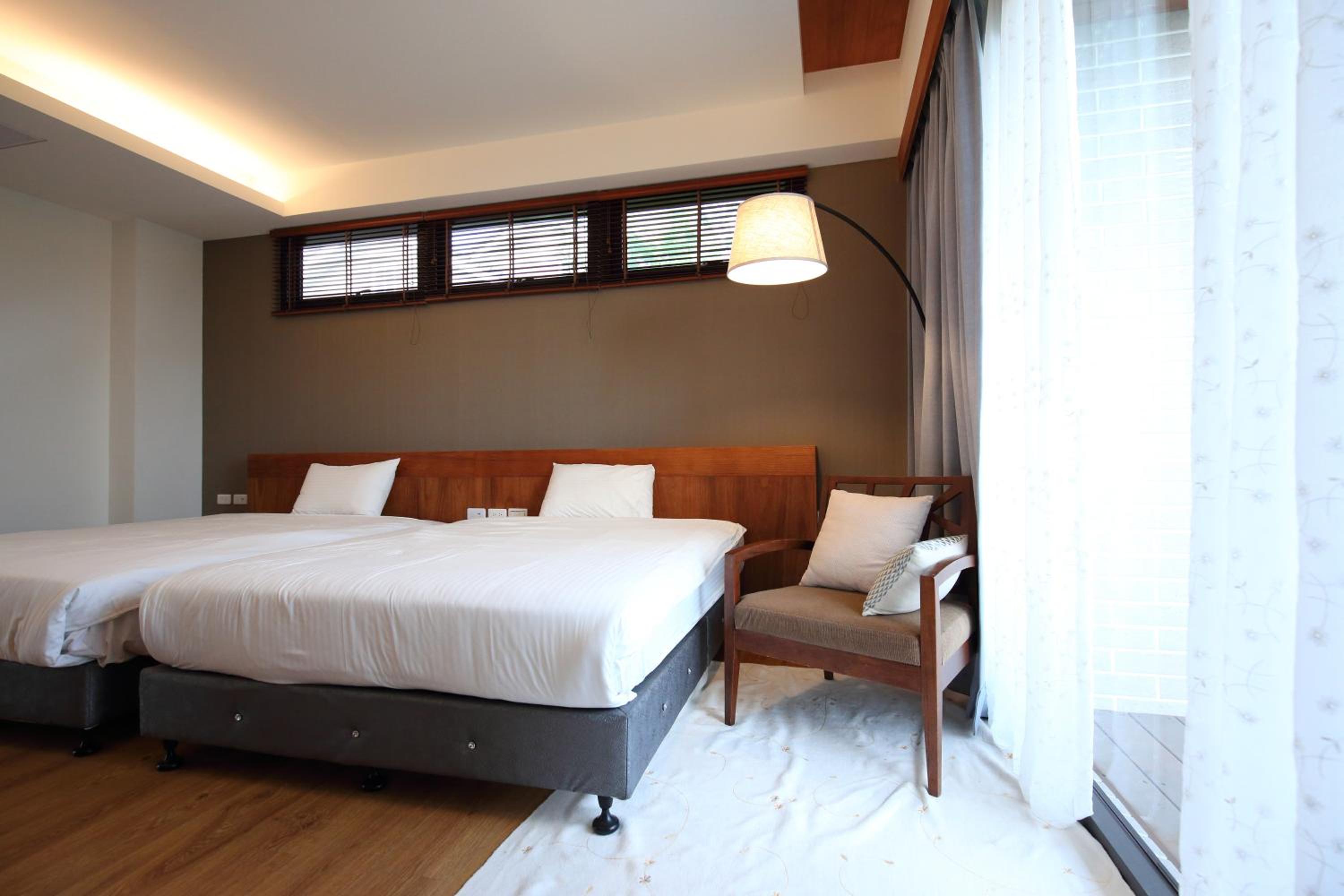 Quadruple Room with Mountain View photo 1