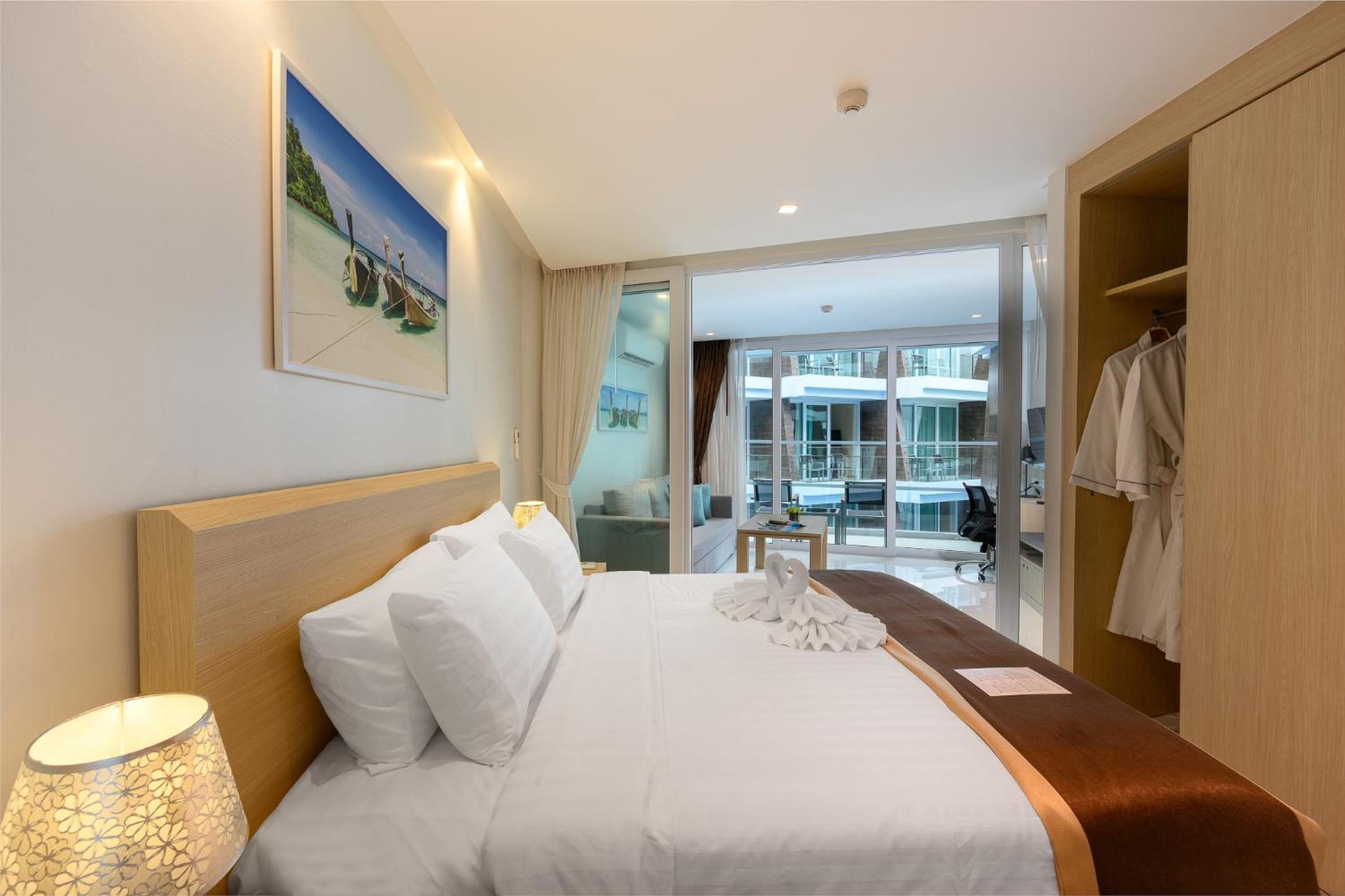 One Bedroom Suite  - Photo 5