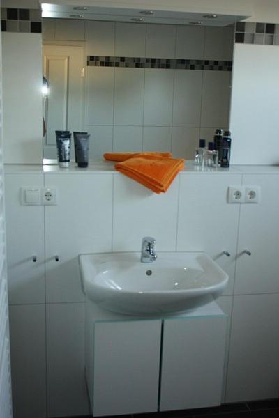 Two-Bedroom House photo 3