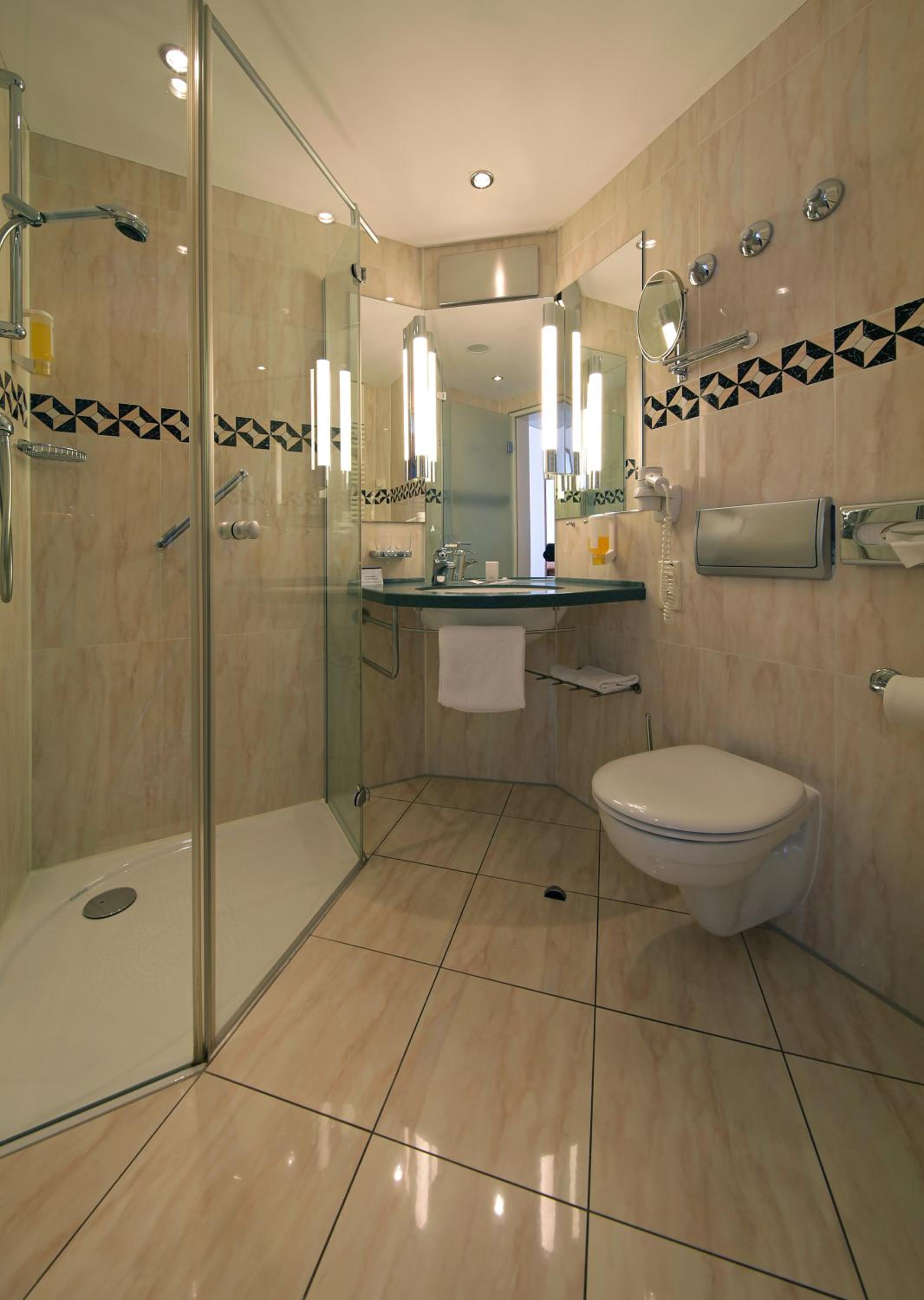 Standard Double or Twin Room photo 2
