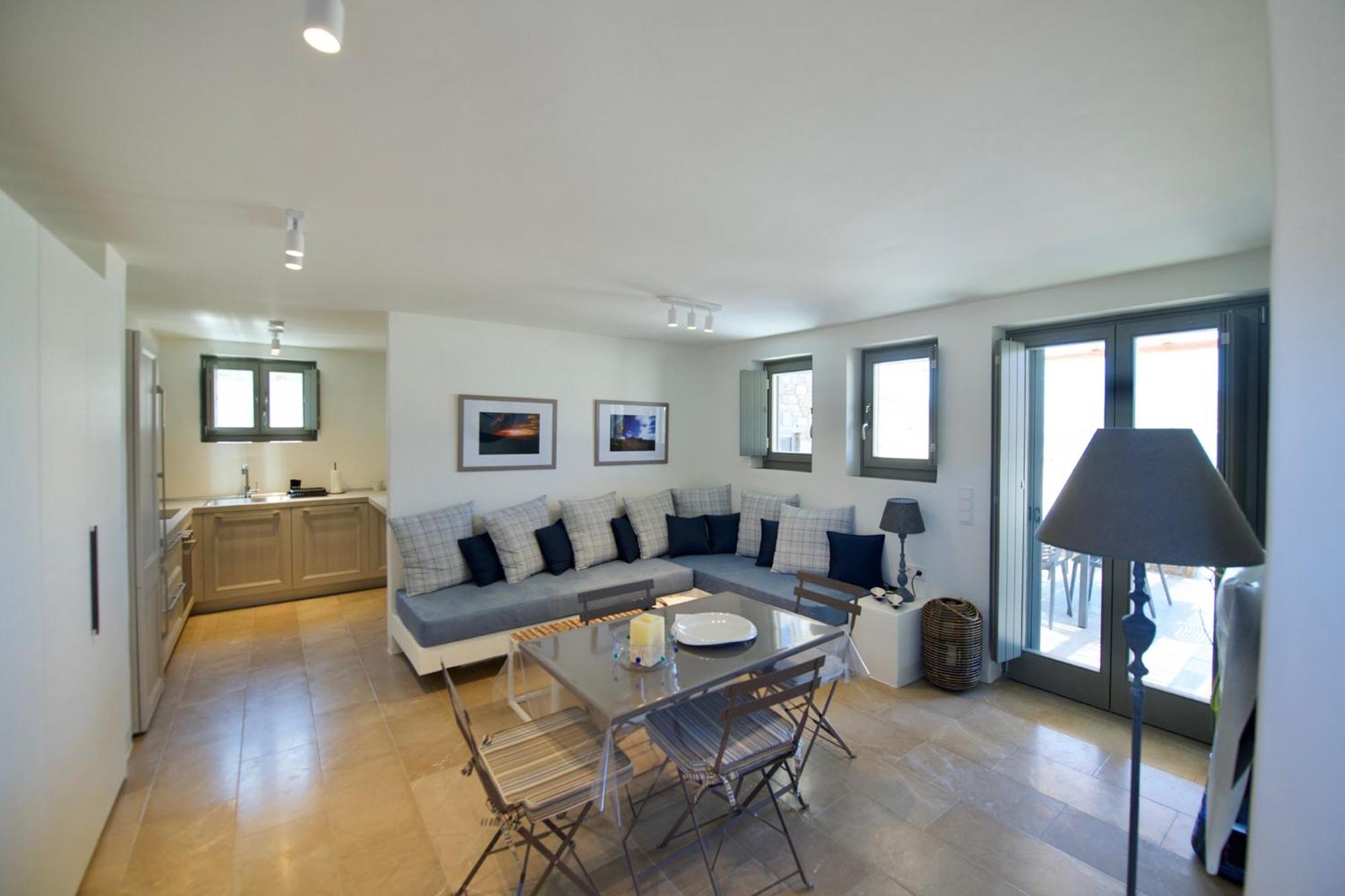 One Bedroom Beachfront Apartment photo 1