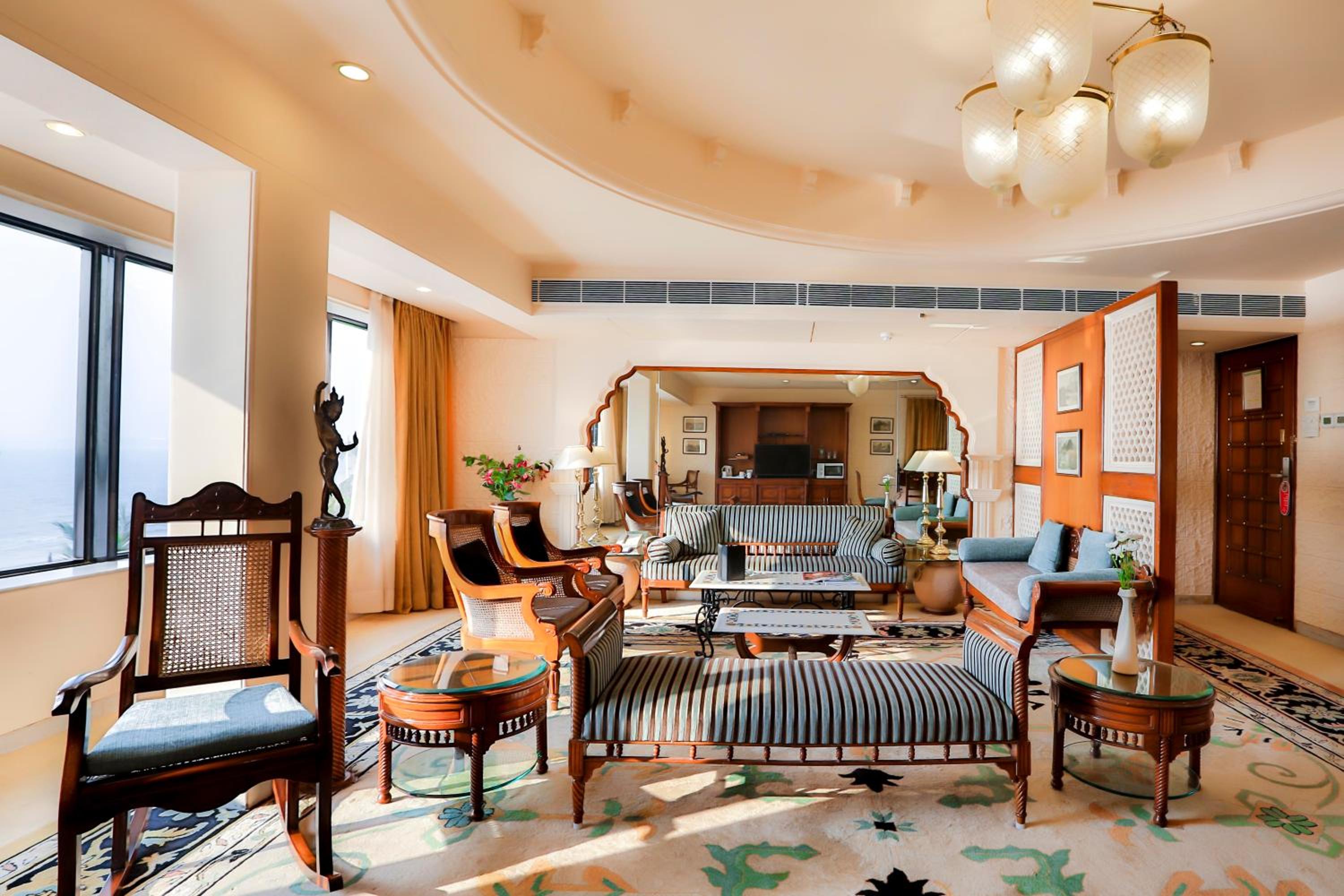 Suite with Sea View with 15% discount on food and beverages