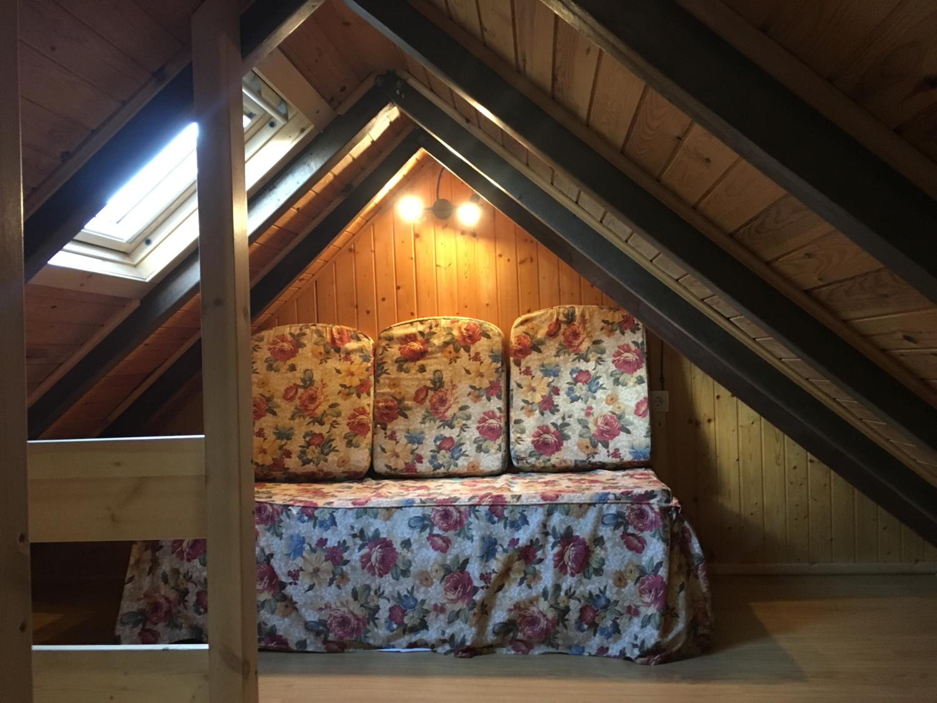 Two-Bedroom Bungalow (6 Adults) photo 2