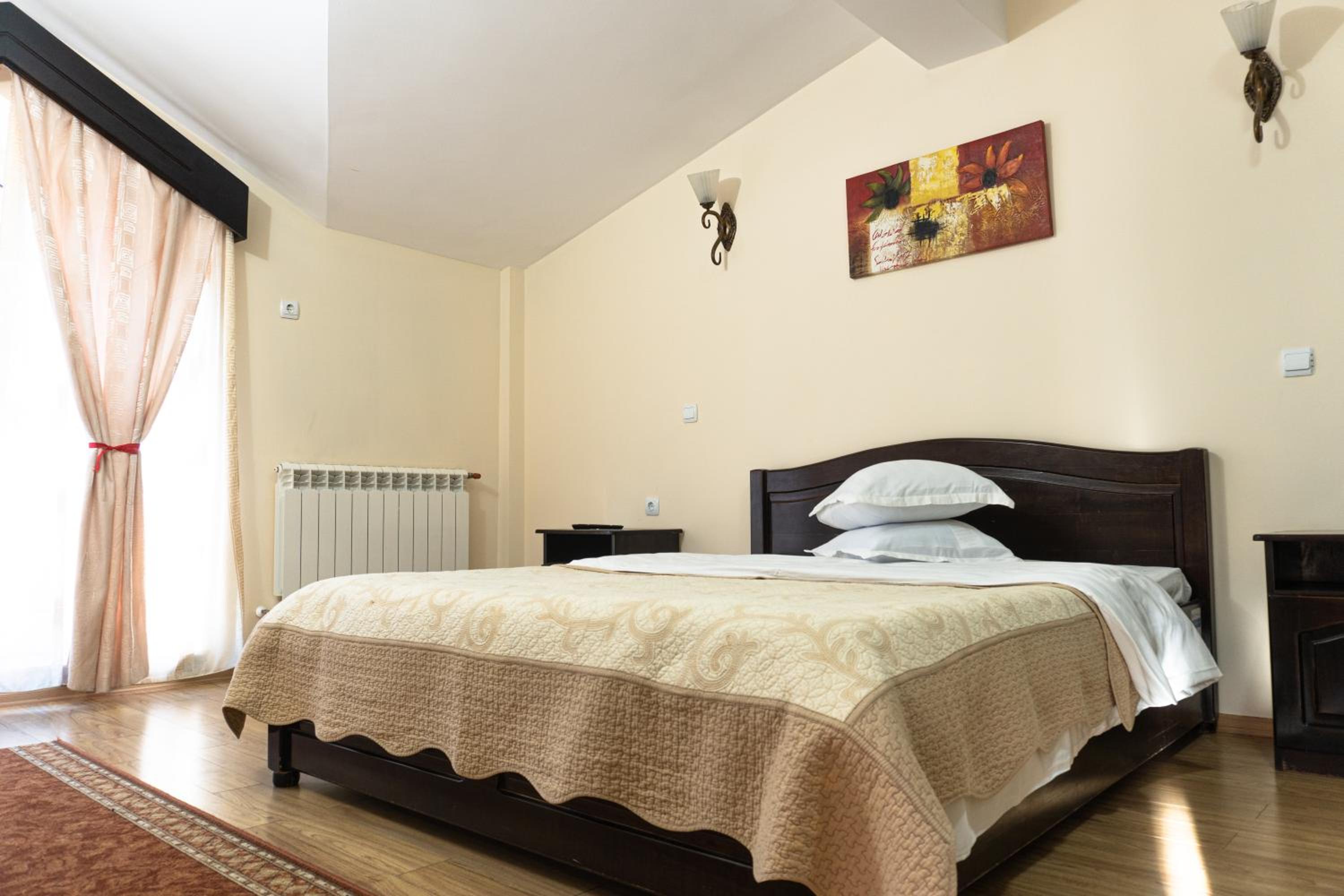 Apartment photo 1