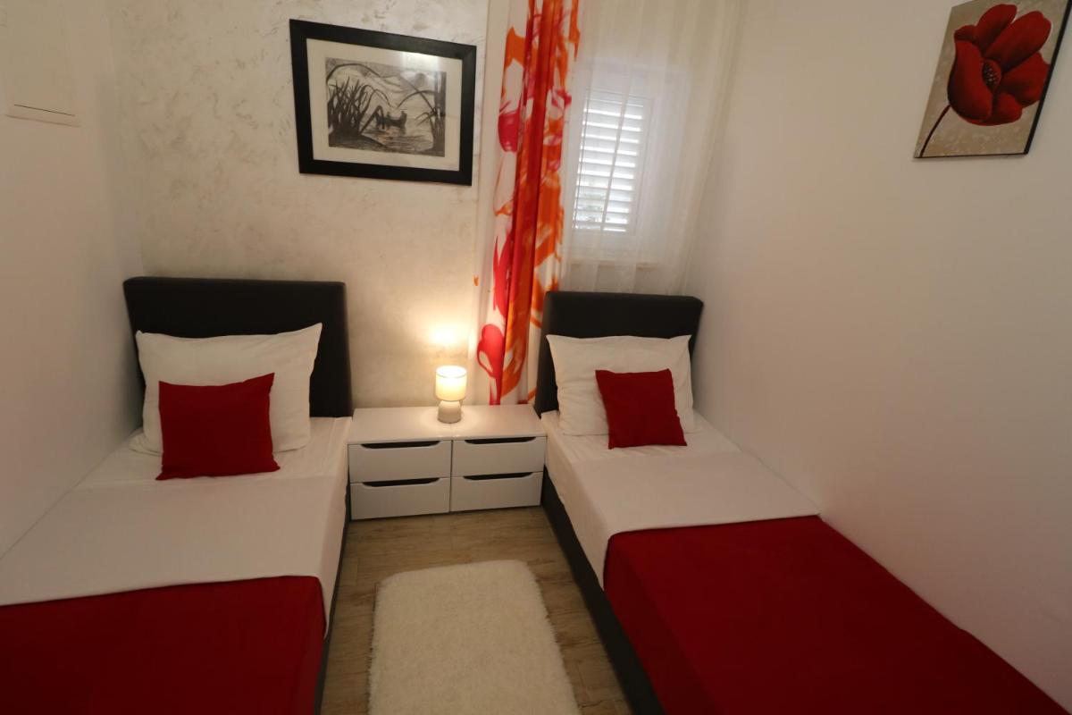 Two-Bedroom Apartment photo 2