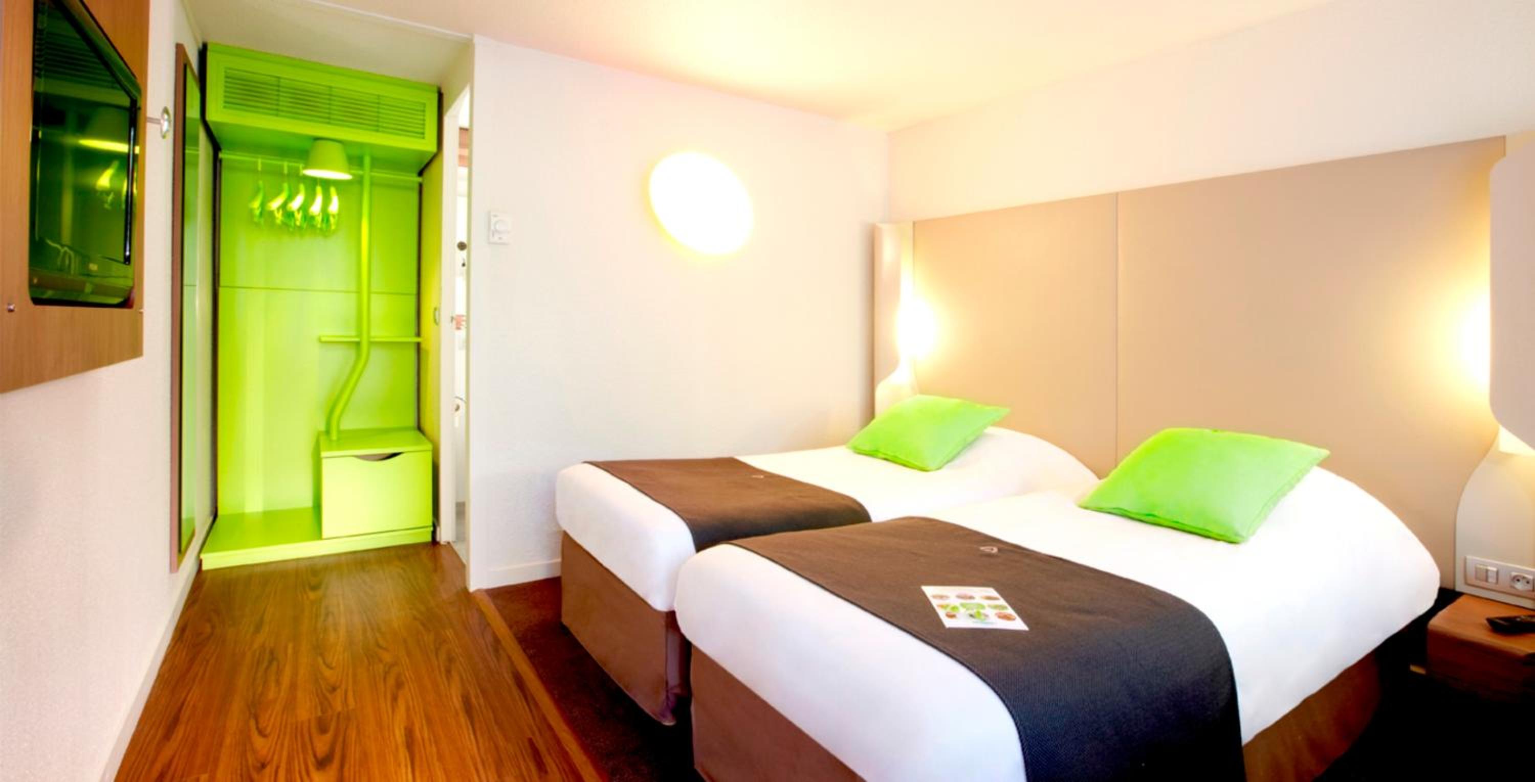 Standard Twin Room - Photo 5