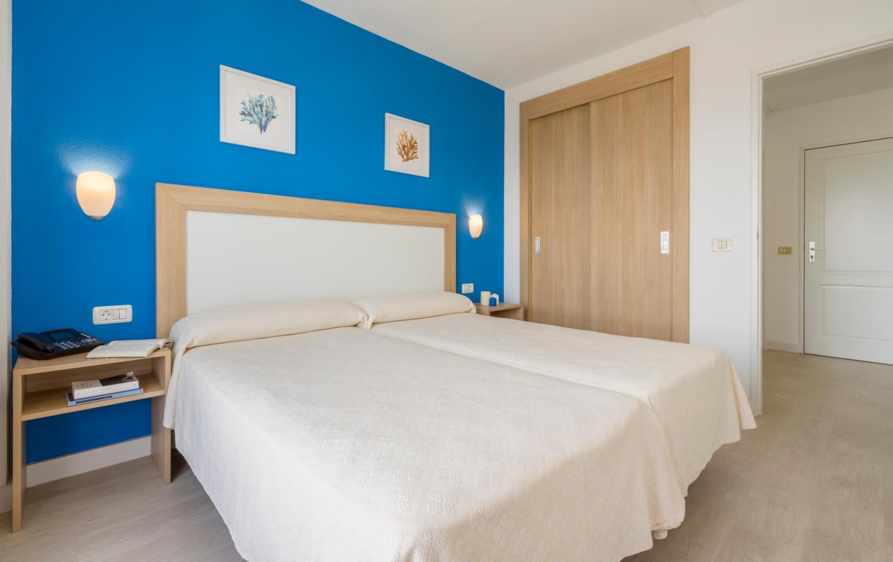 One-Bedroom Apartment with Sea View (Single Use)