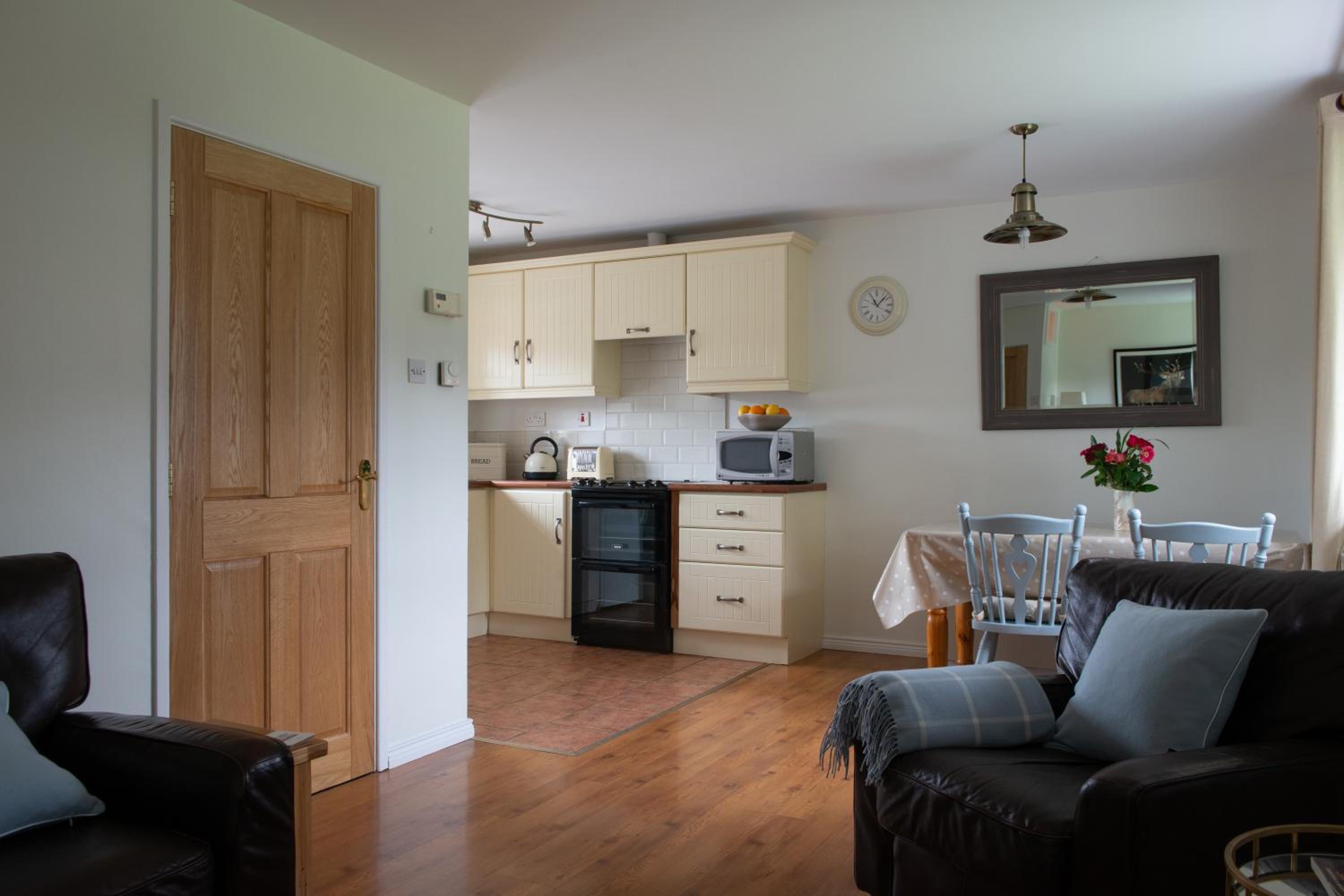 Laurel Apartment - Photo 22
