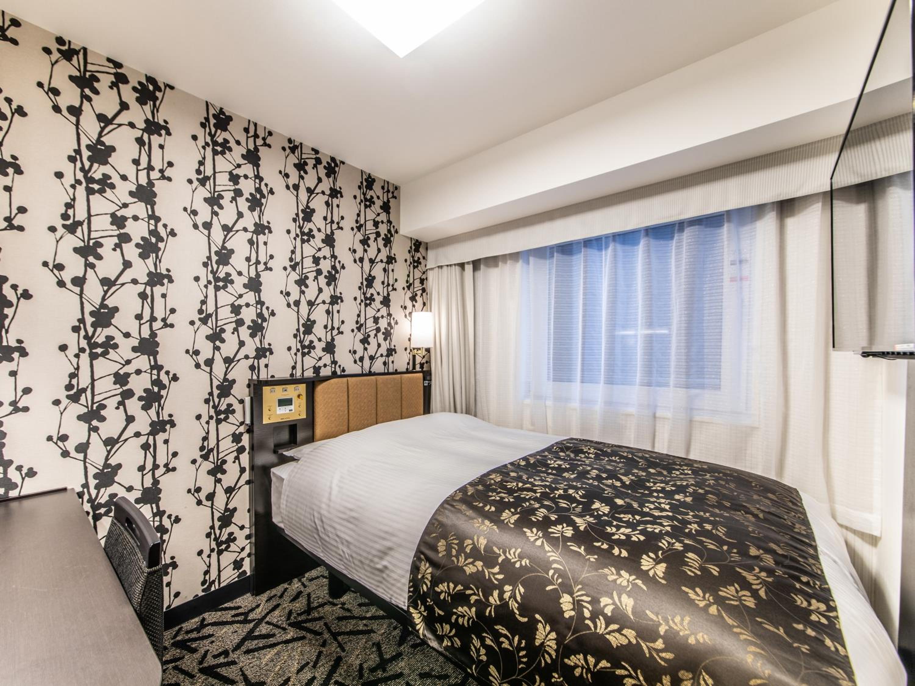 High Floor Standard Double Room above 26th Floor  - Non-Smoking (2 Adults) photo 1