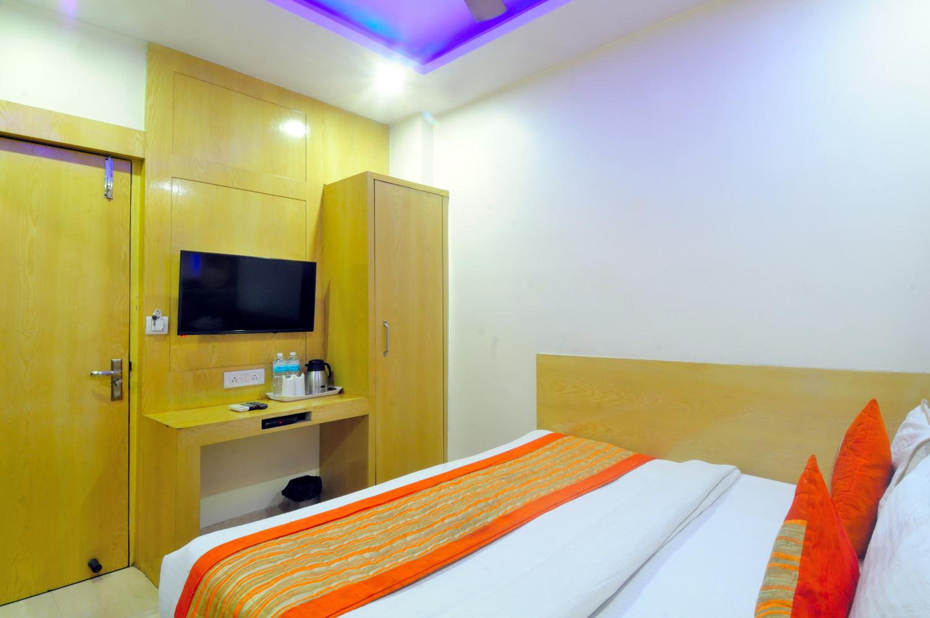 Super Deluxe Double Room - Photo 1