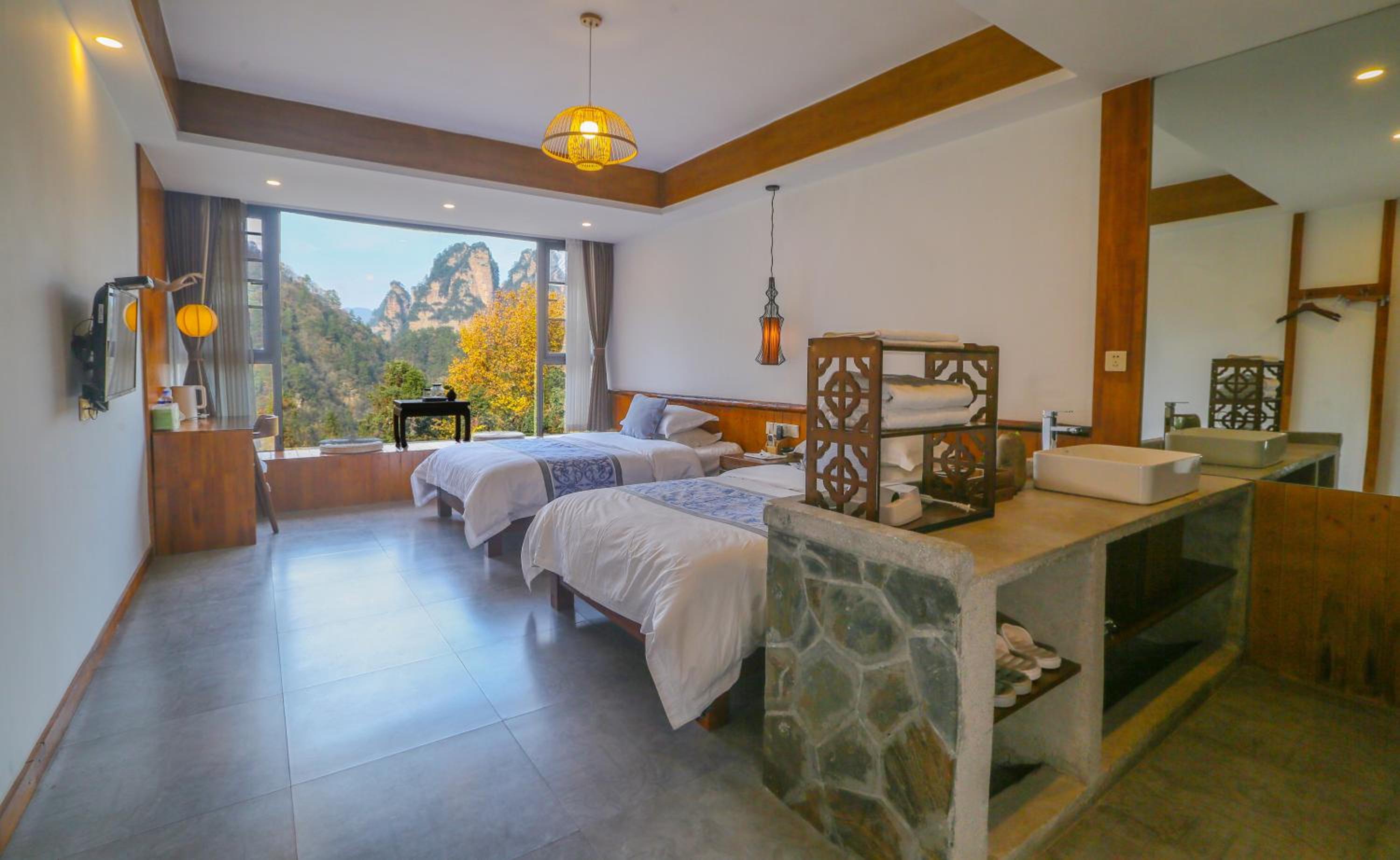 Twin Room With Mountain View photo 1