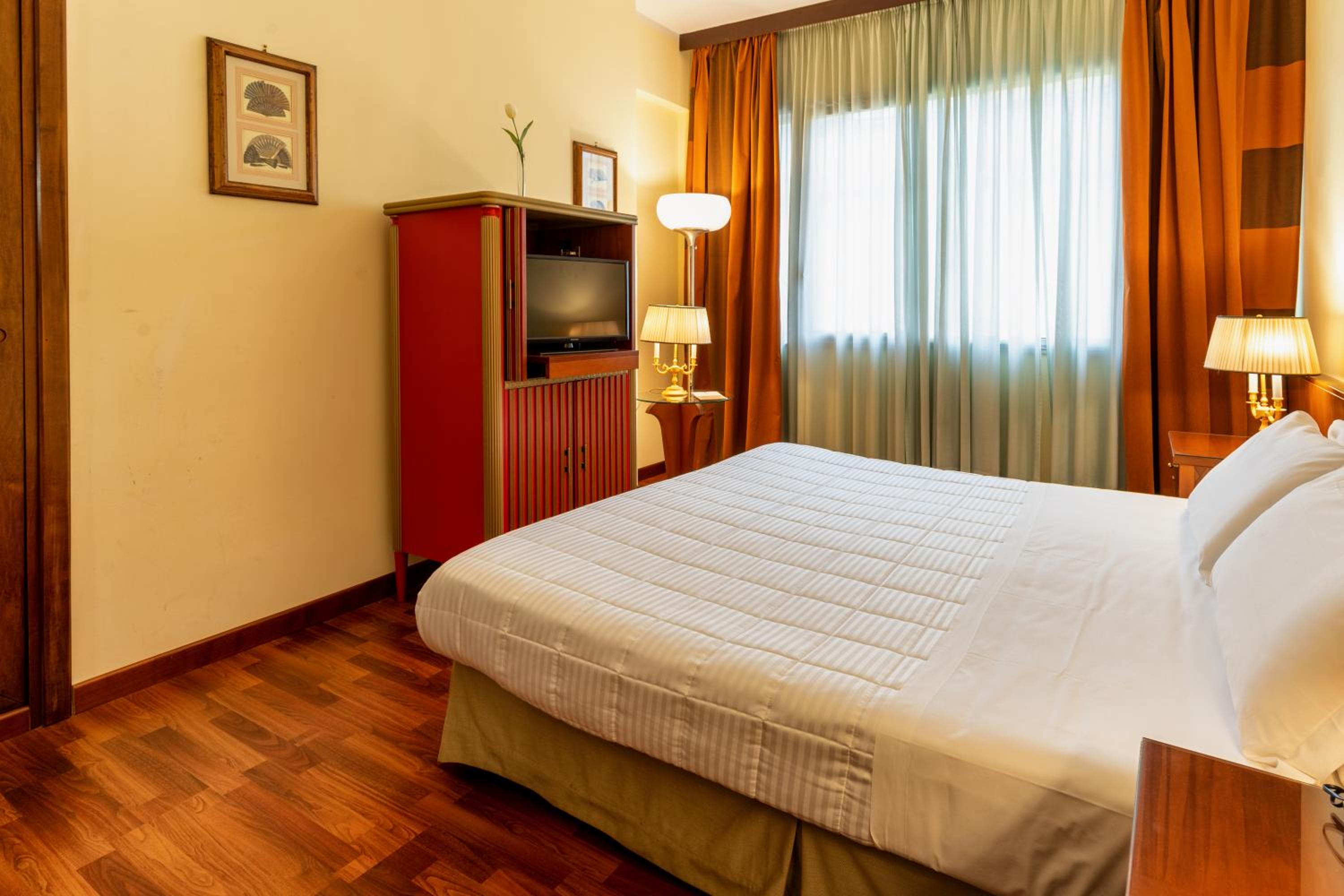 Superior Double Room - Photo 1