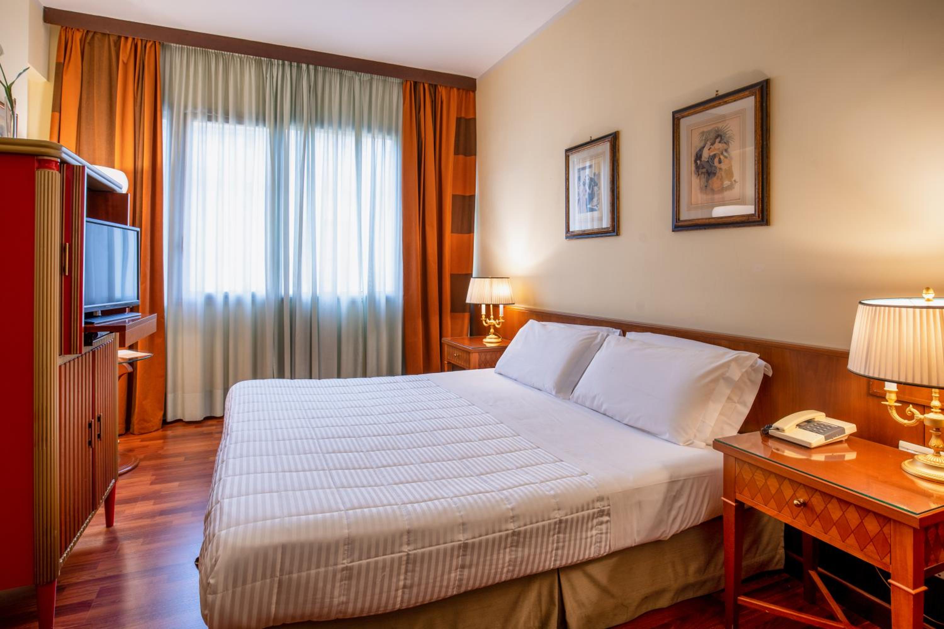Superior Double Room - Photo 3
