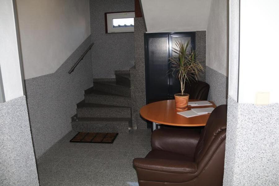 Standard Twin Room - Photo 14