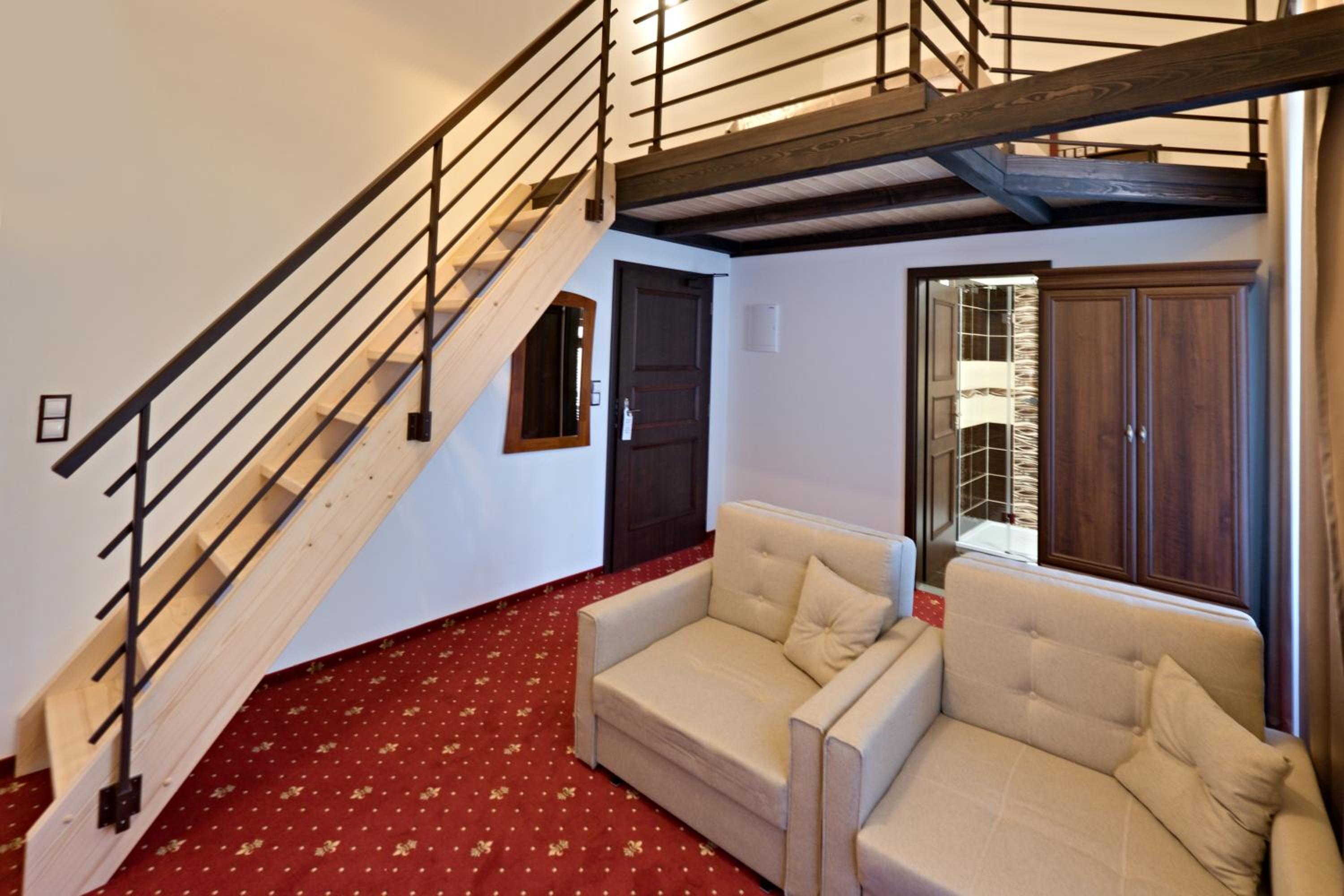 Family Room with Bathroom - Photo 3