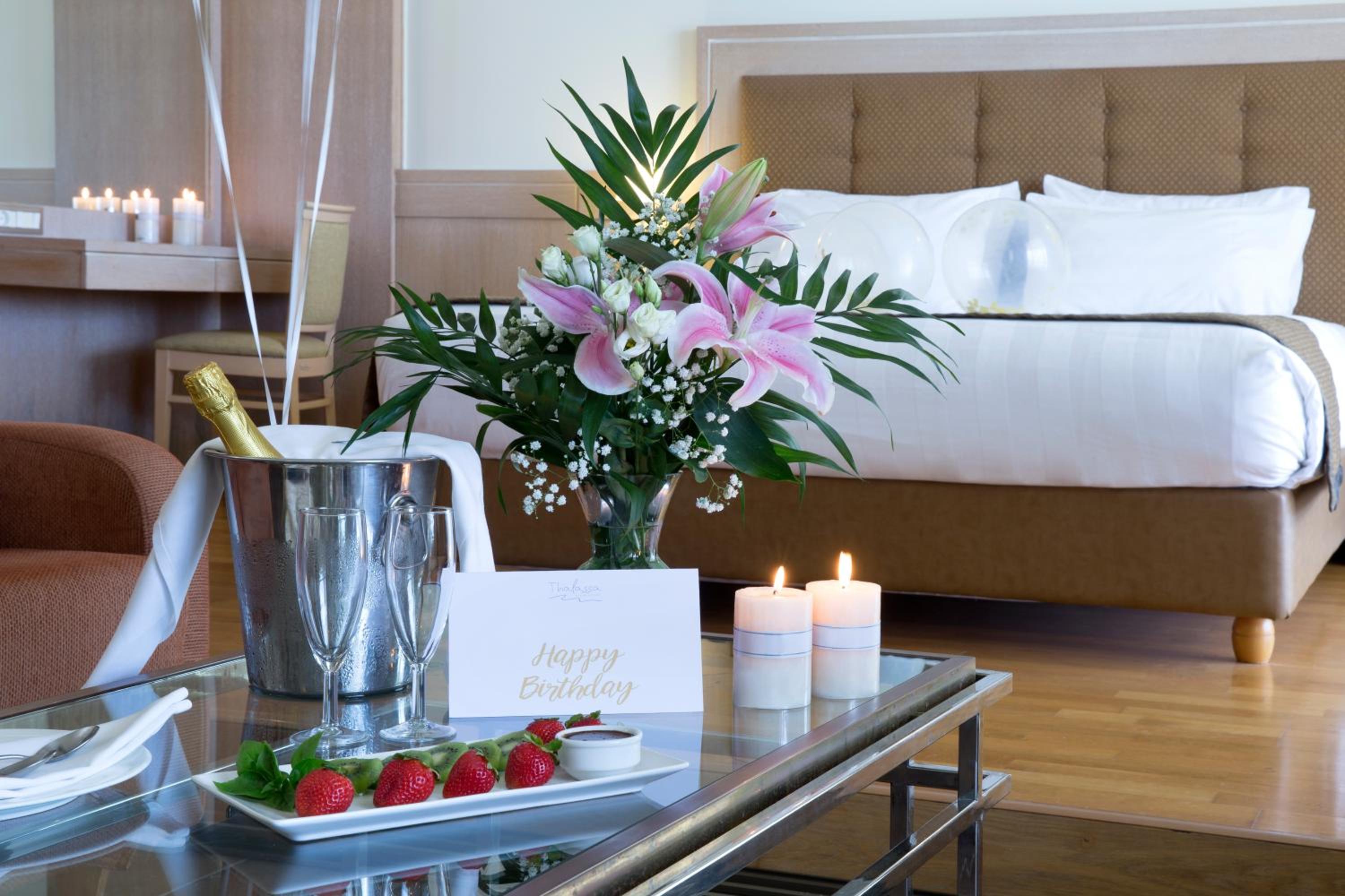Suite with Sea View - Photo 7