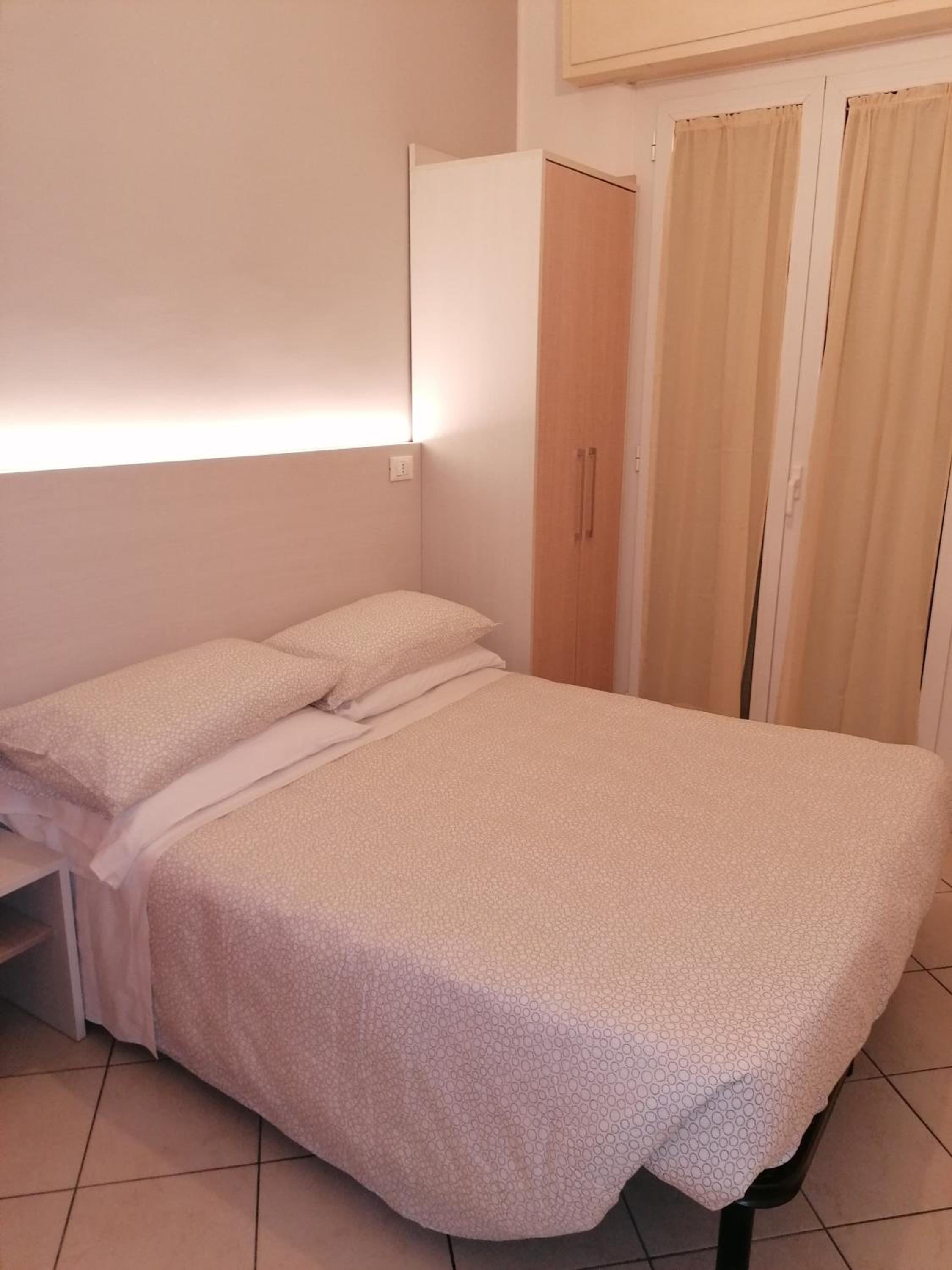Large Single Room