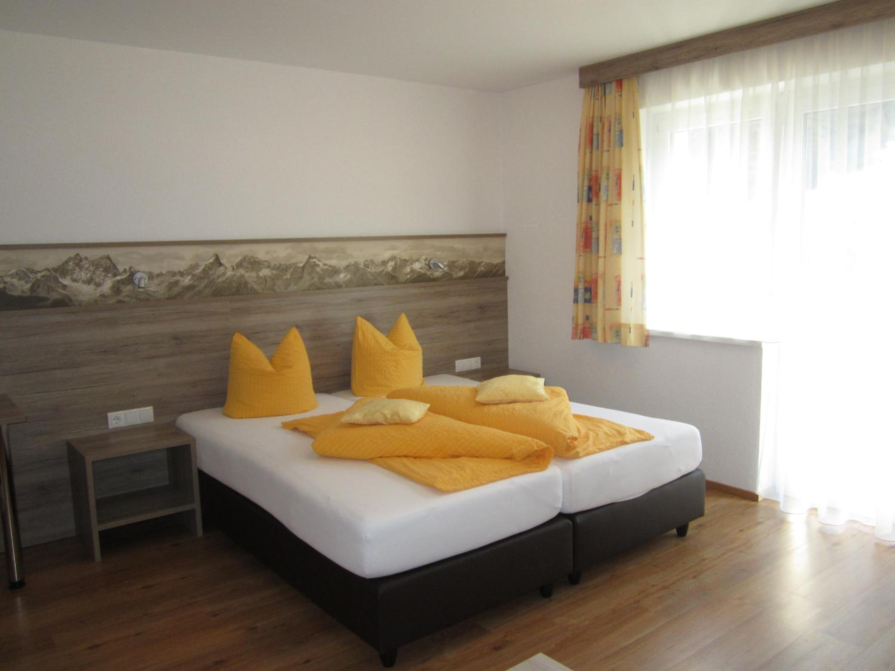 Studio Apartment photo 1