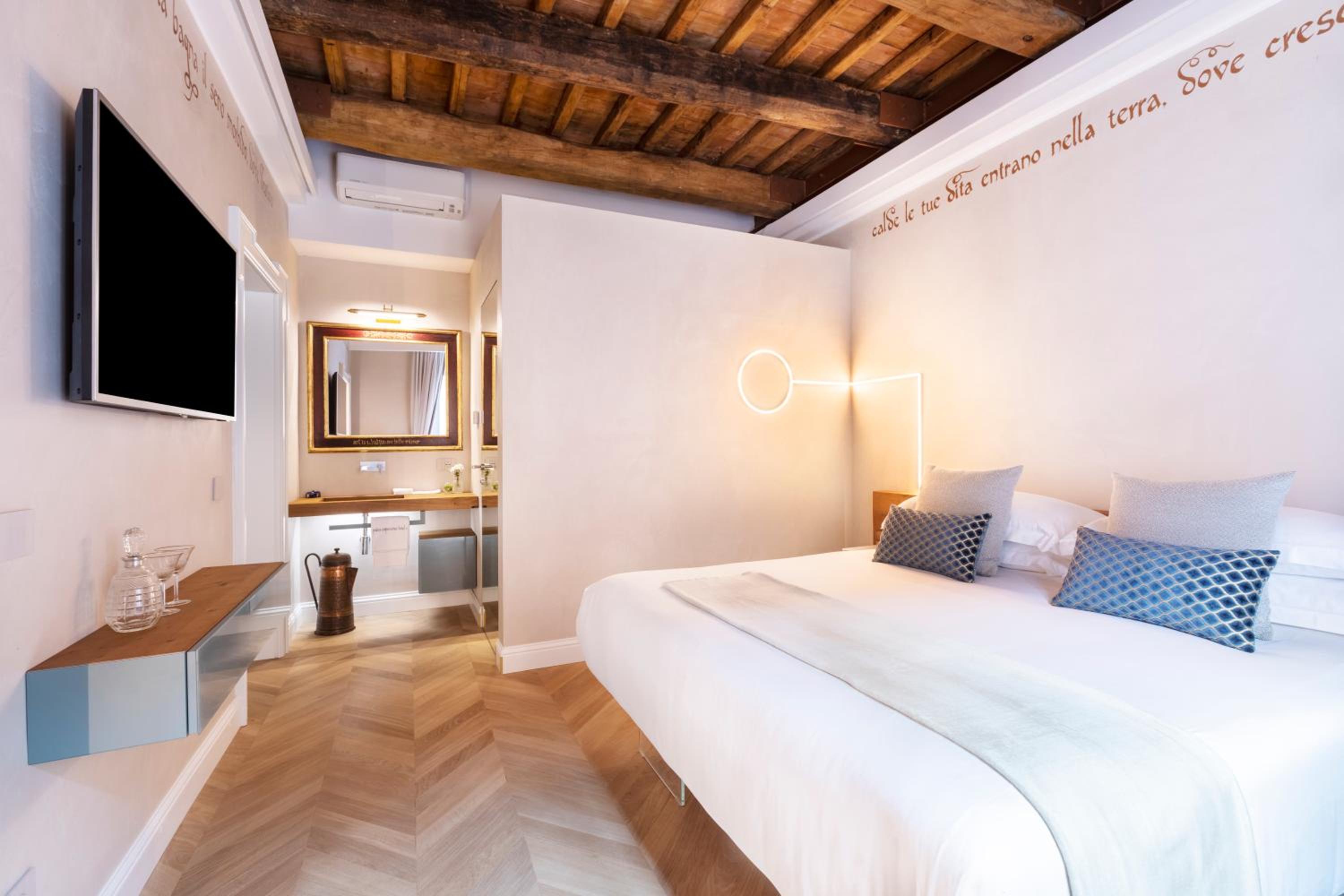 Suite photo 1