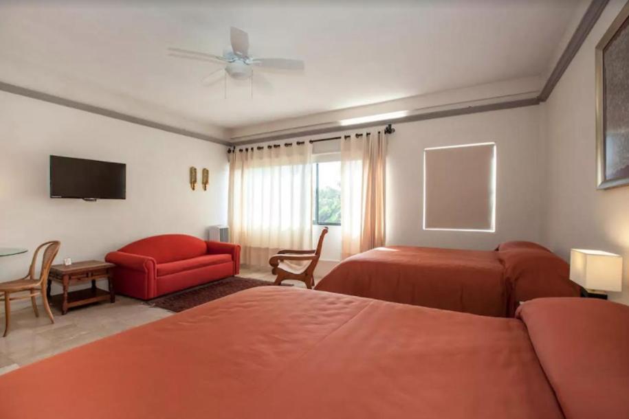Queen Room photo 3