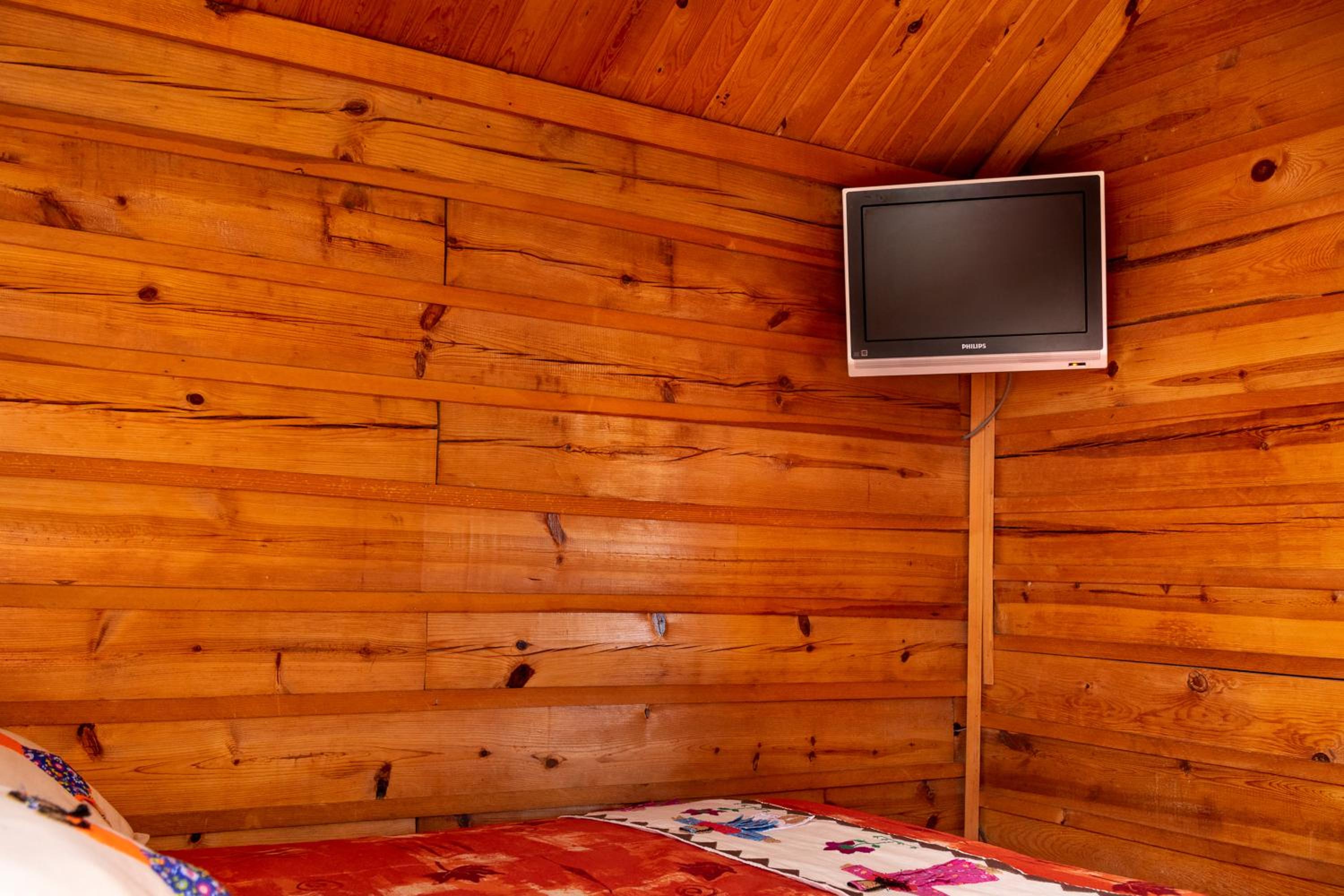 Standard Double Room with Two Double Beds - Photo 3