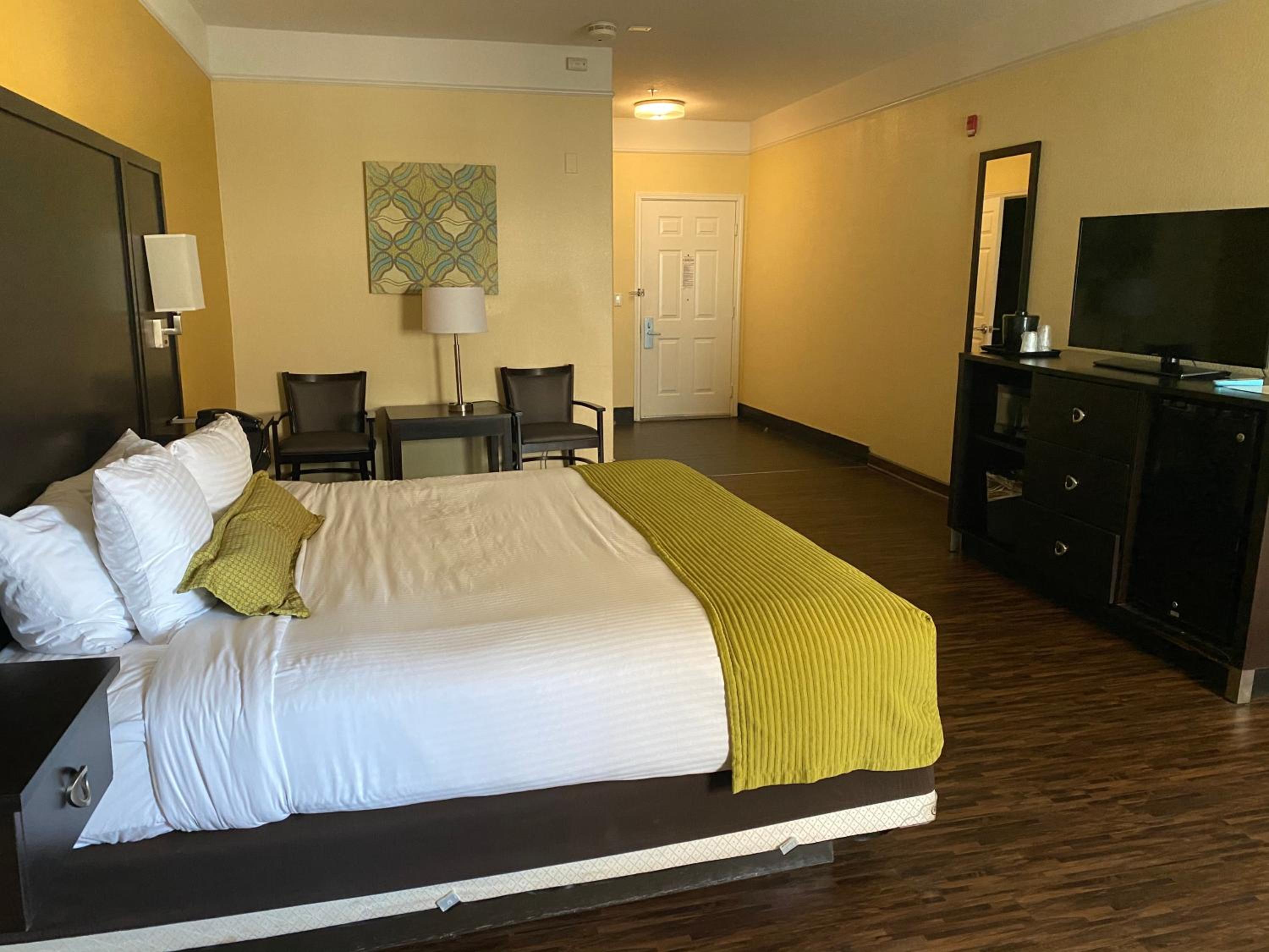 King Room - Disability Access - Photo 1