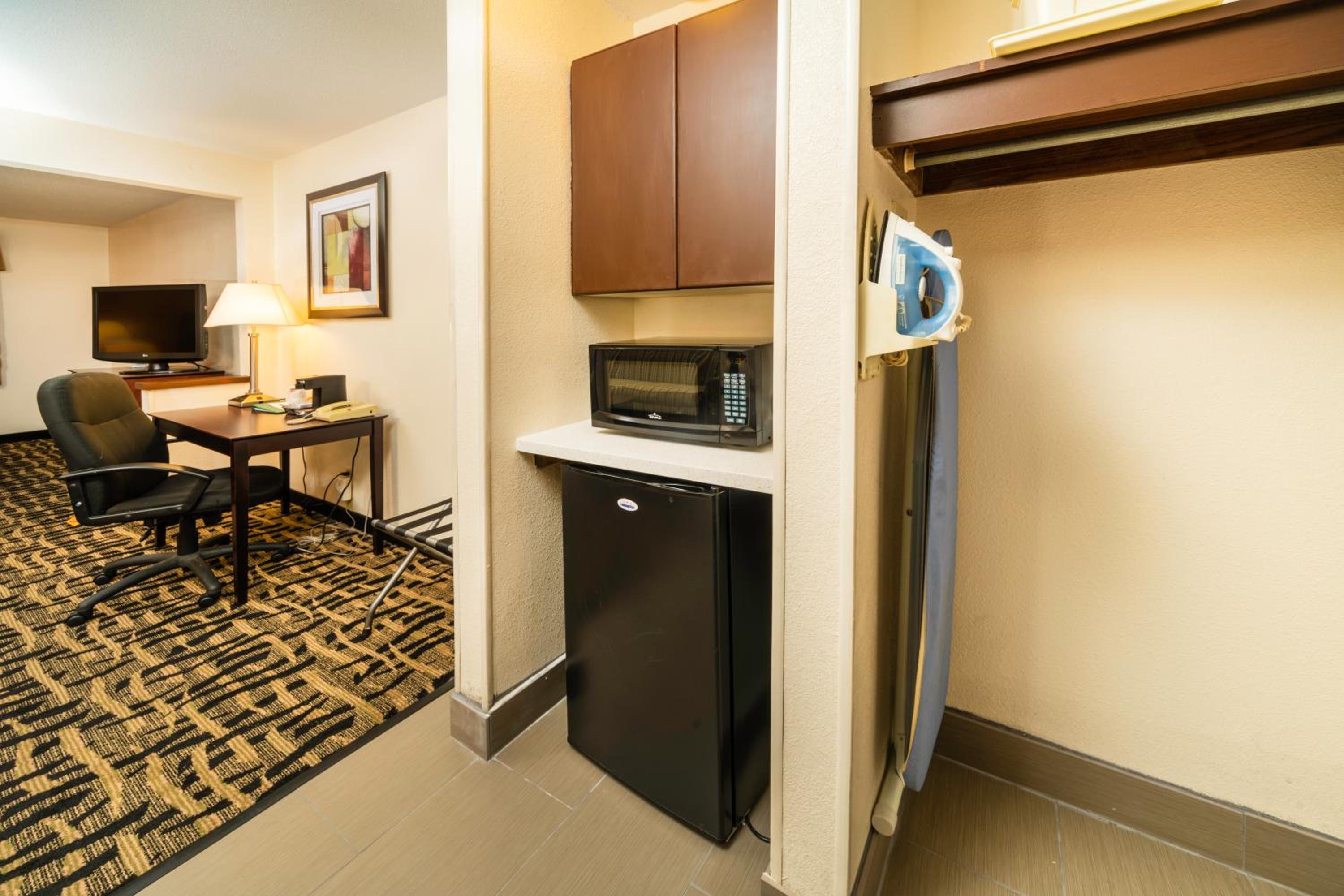 King Room - Disability Access - Photo 6