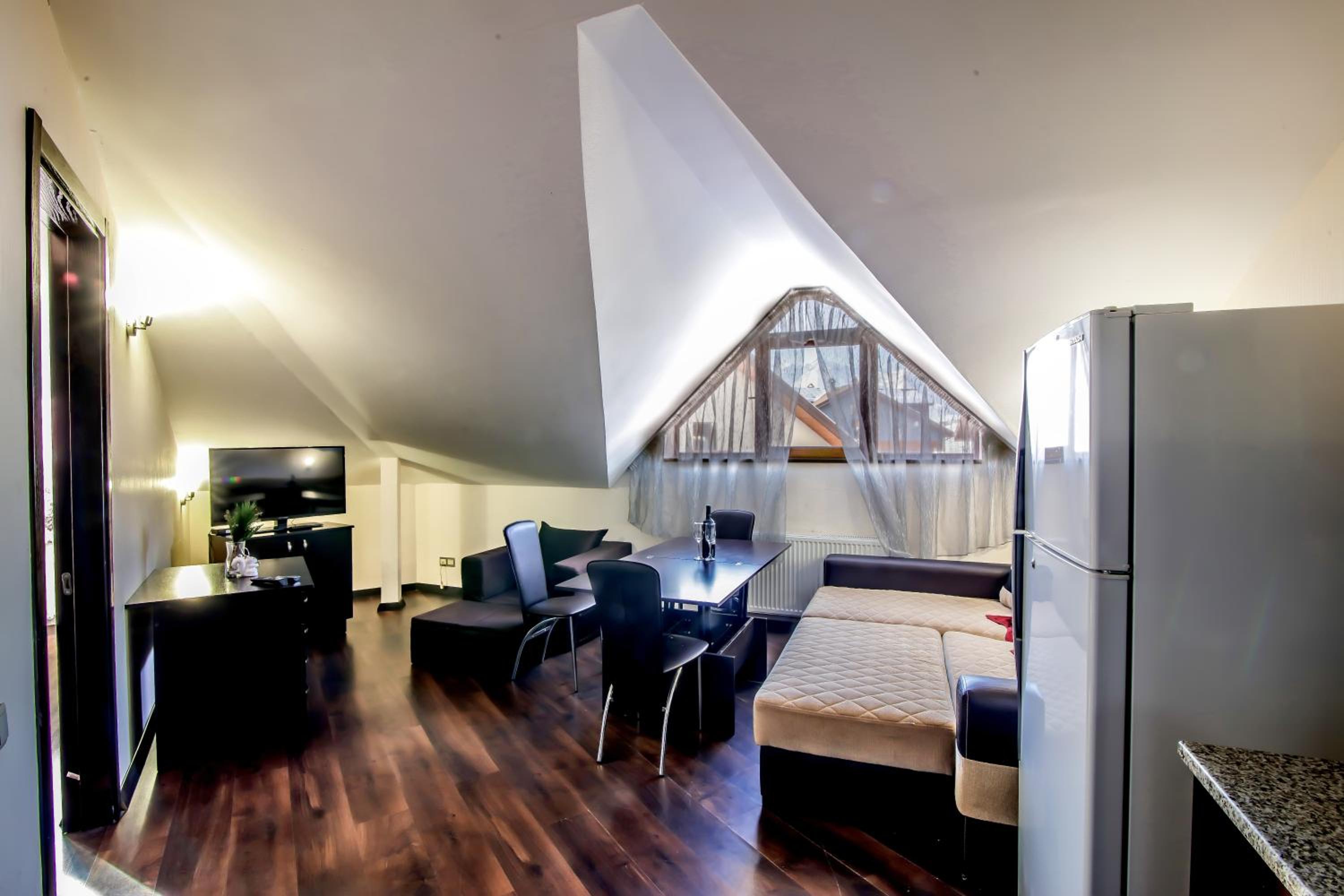 Family Room with Mountain View