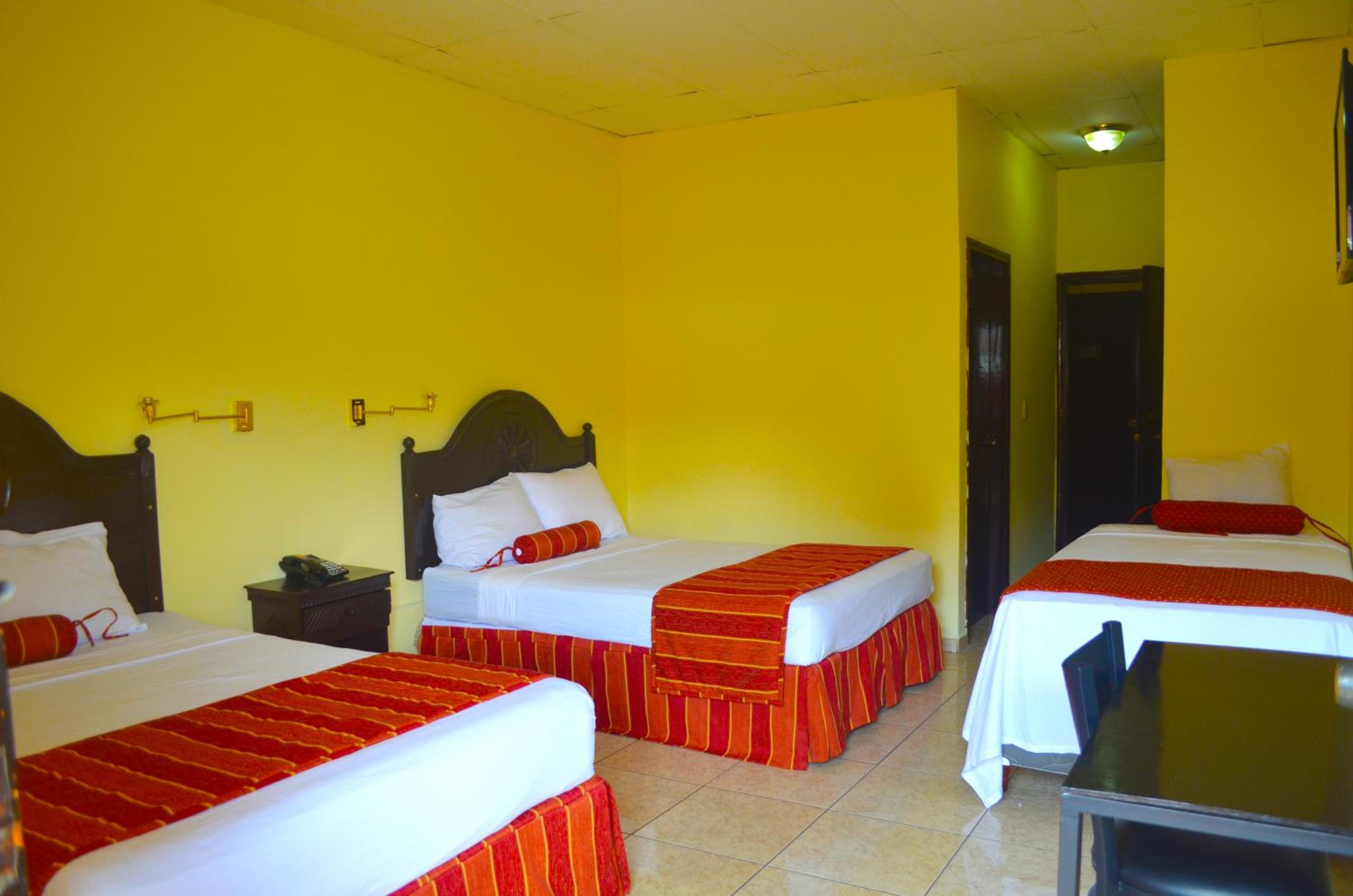 Triple Room photo 2