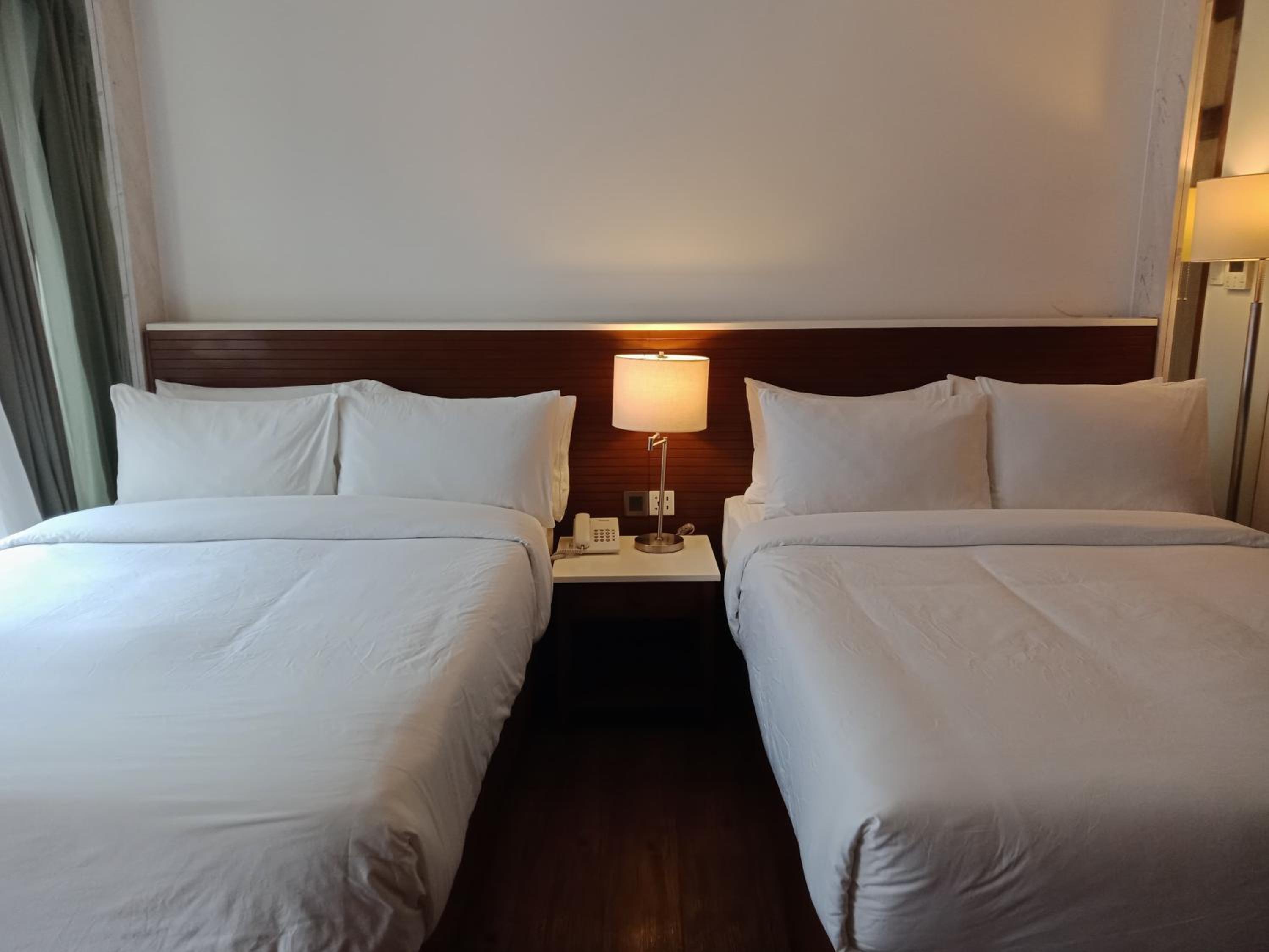 Deluxe Quadruple Room - Photo 5