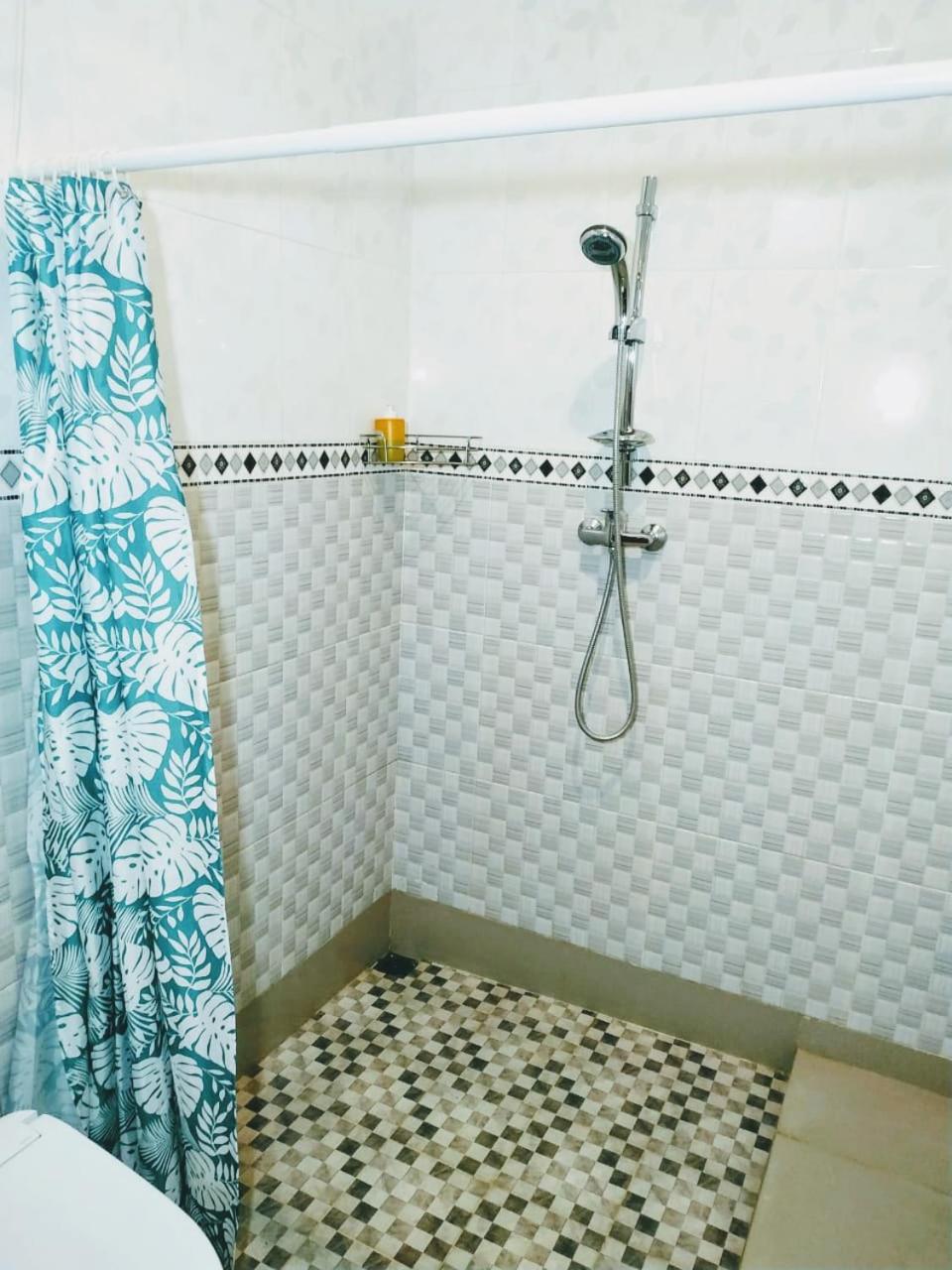 Triple Room with Pool View - Photo 11