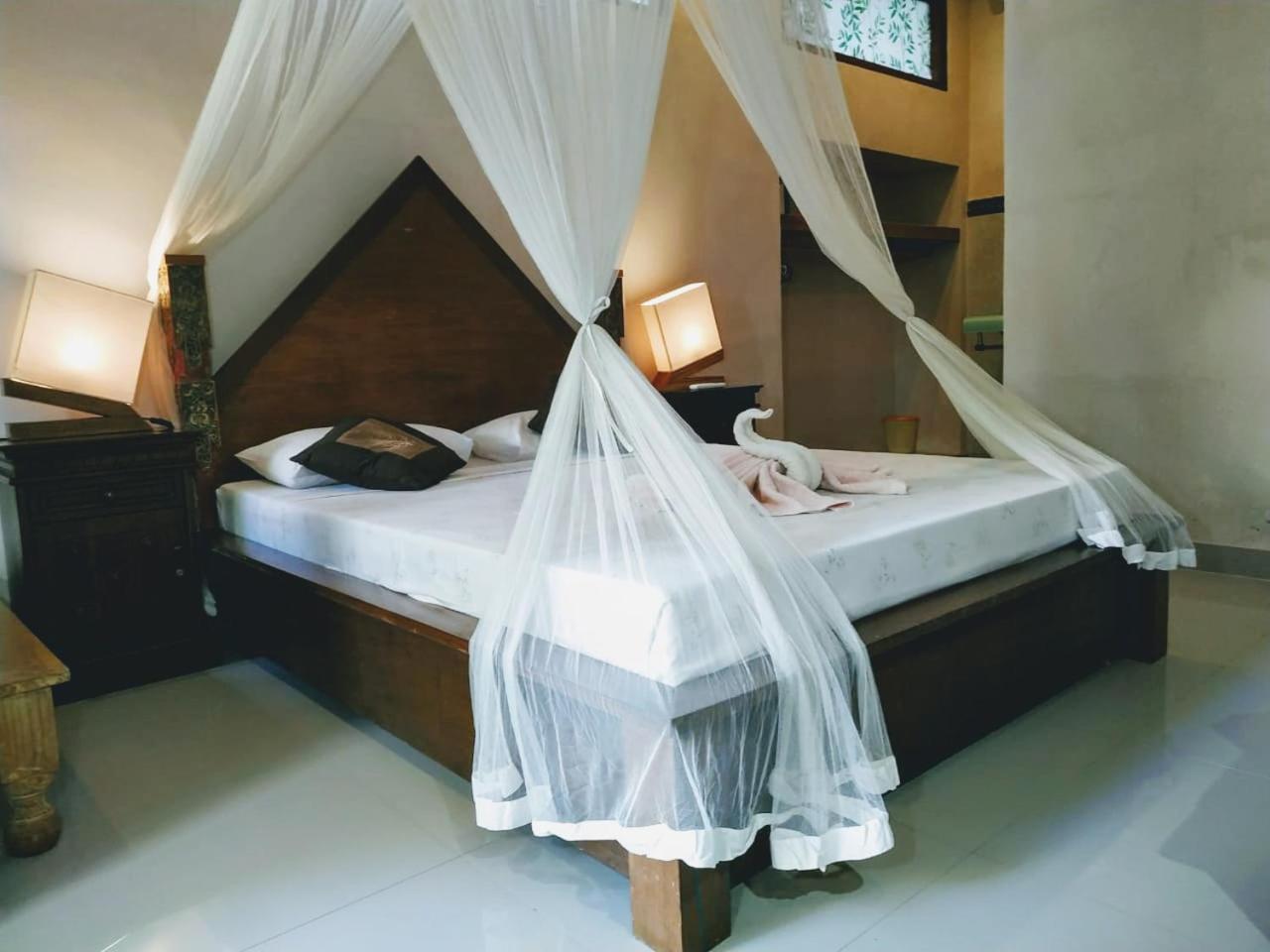 Triple Room with Pool View - Photo 6